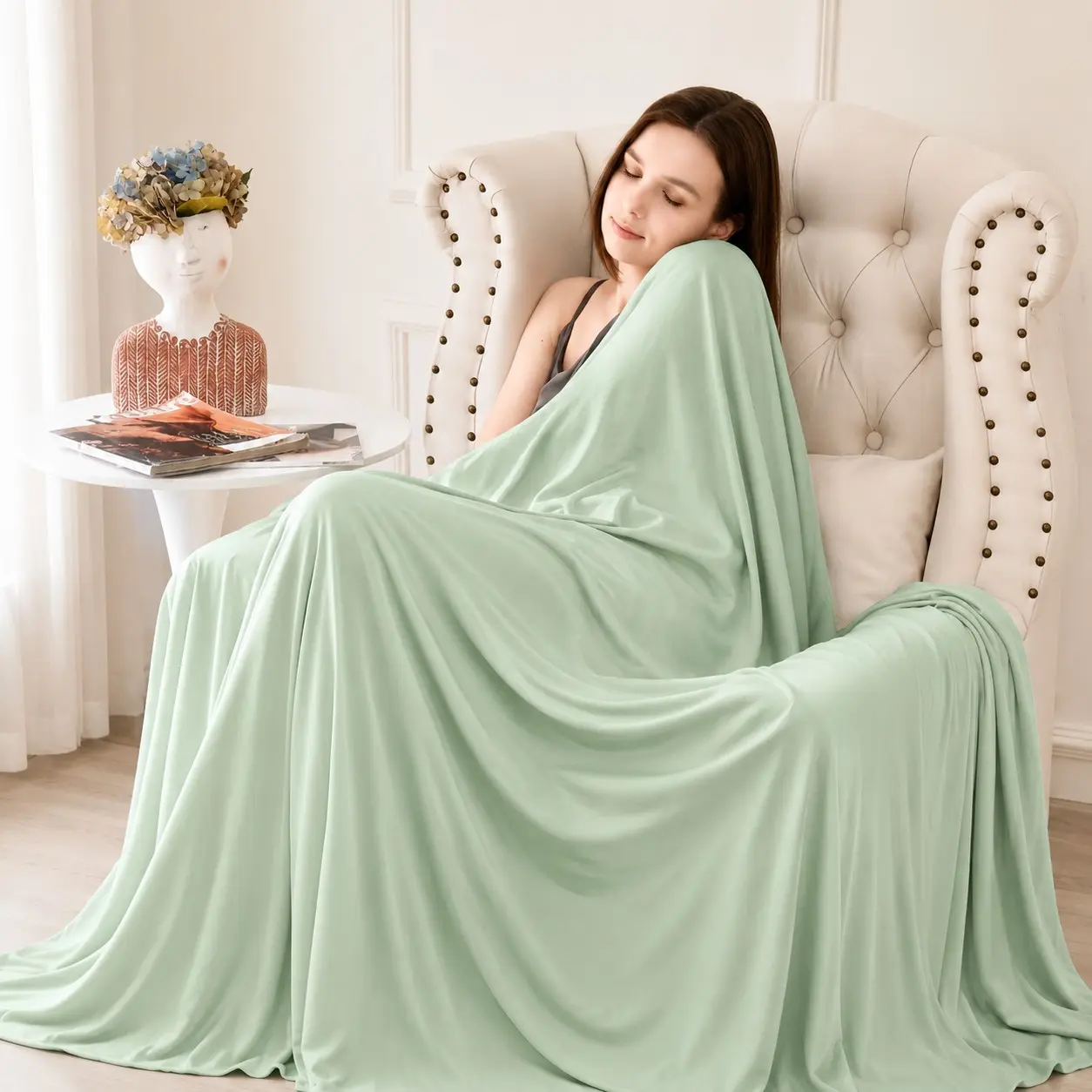Cooling Summer Blanket, Lightweight Breathable Silky Soft Blanket, Soft Cozy Blanket, Gentle Soft Blanket, Comfortable Bedding for Home Bedroom, Perfect Gift for Loved Ones, Cooling Blankets