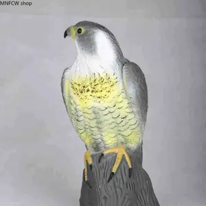 2026 Viral Realistic Plastic Eagle Garden Bird Repellent, Outdoor Scarecrow Deterrent Figurine, Effective Animal Model to Scare Away Birds Flocks Pest Control