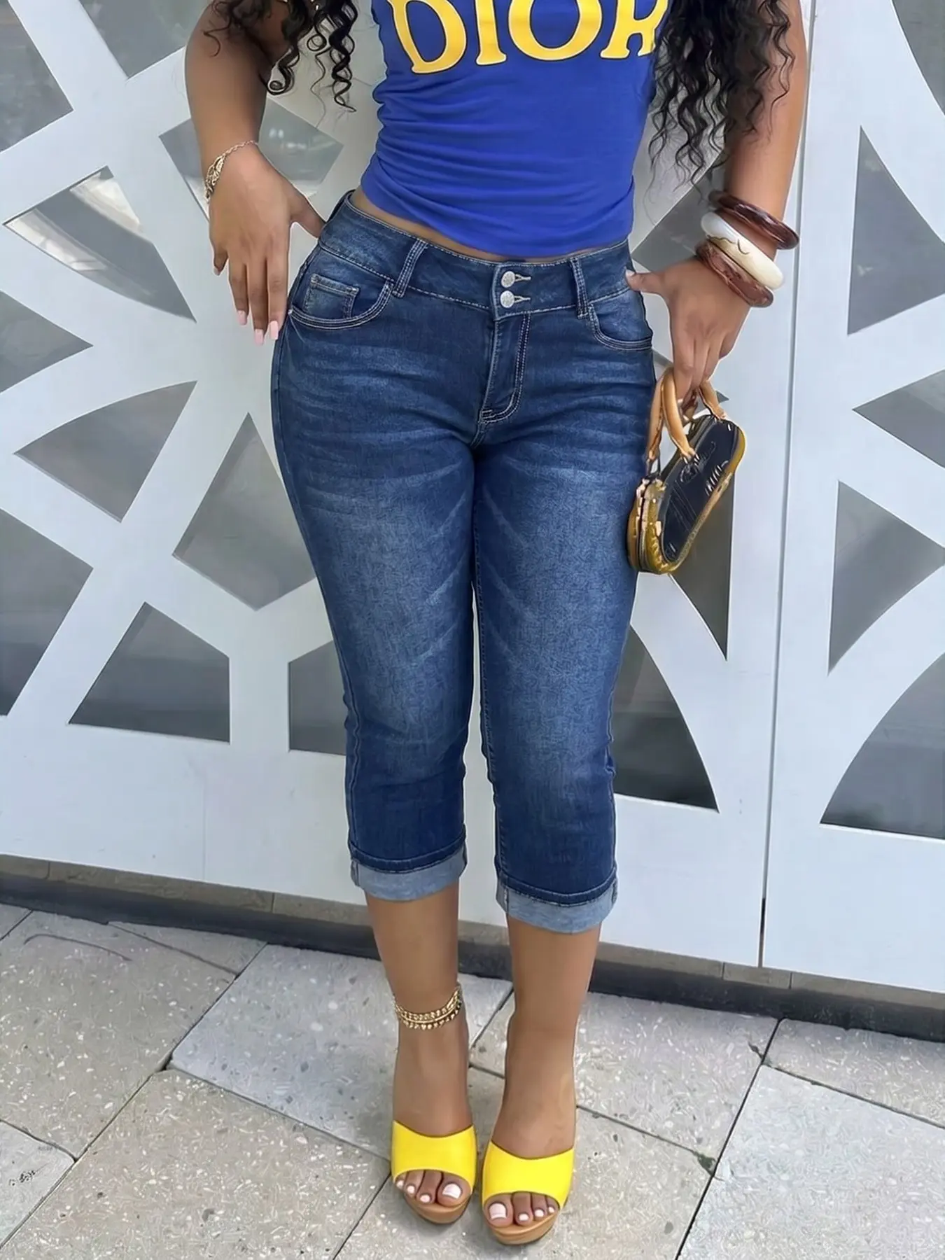 Women's High Rise Dark Wash Skinny Denim Capri Pants with Rolled Hem, All Seasons Fashion, Comfortable and Stylish