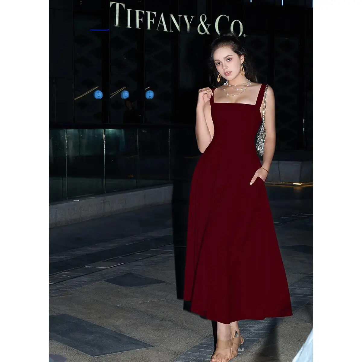 Women’s Casual Square Neck Maxi Dress, Sleeveless Slim Fit A Line Flowy Long Dress with Pockets and Back Tie Detail