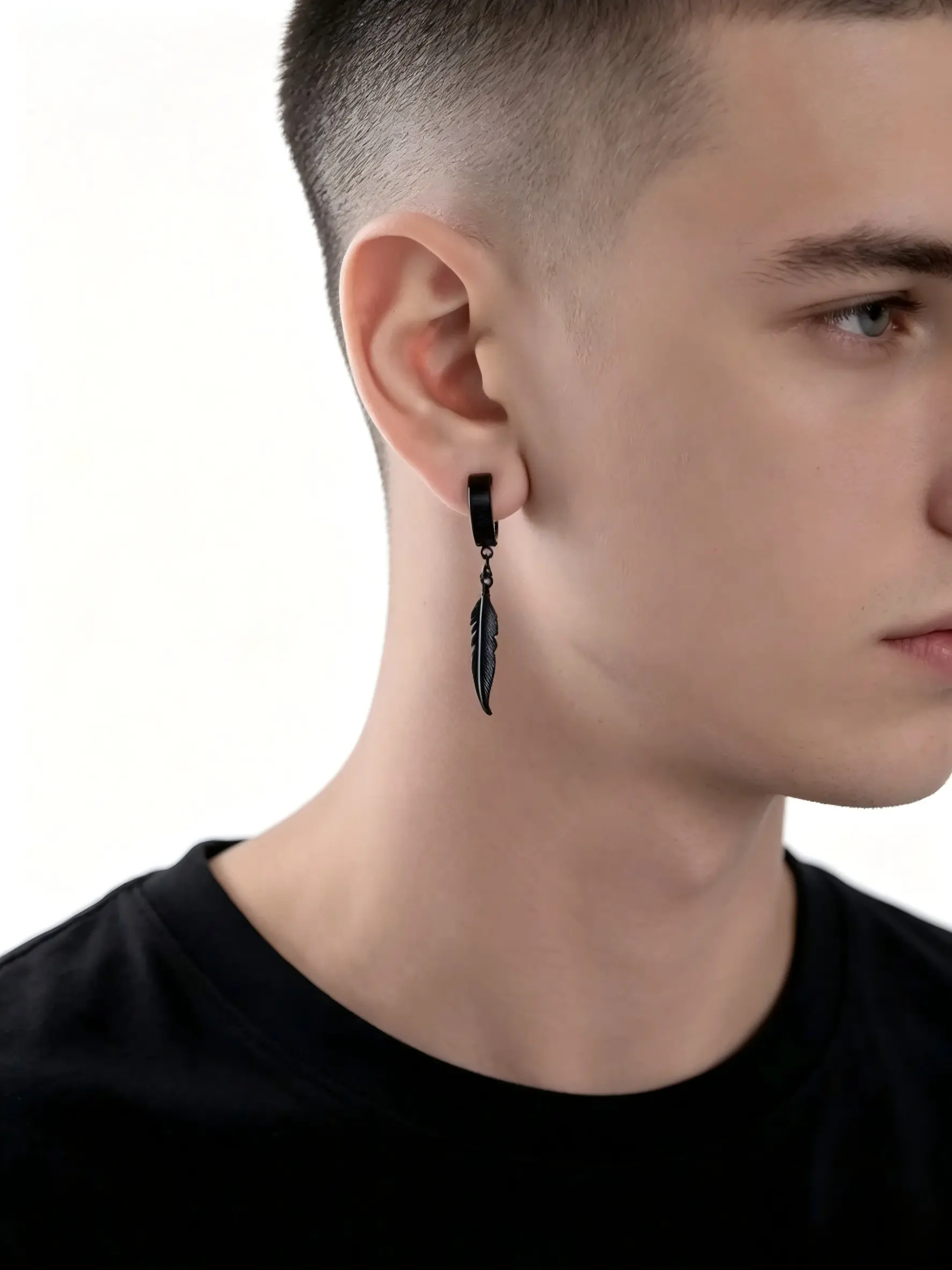 Stainless Steel Hip-Hop Feather Pendant Ear Clip, Unisex No-Piercing Jewelry, Fashionable Daily Wear, Perfect Gift for Special Occasions