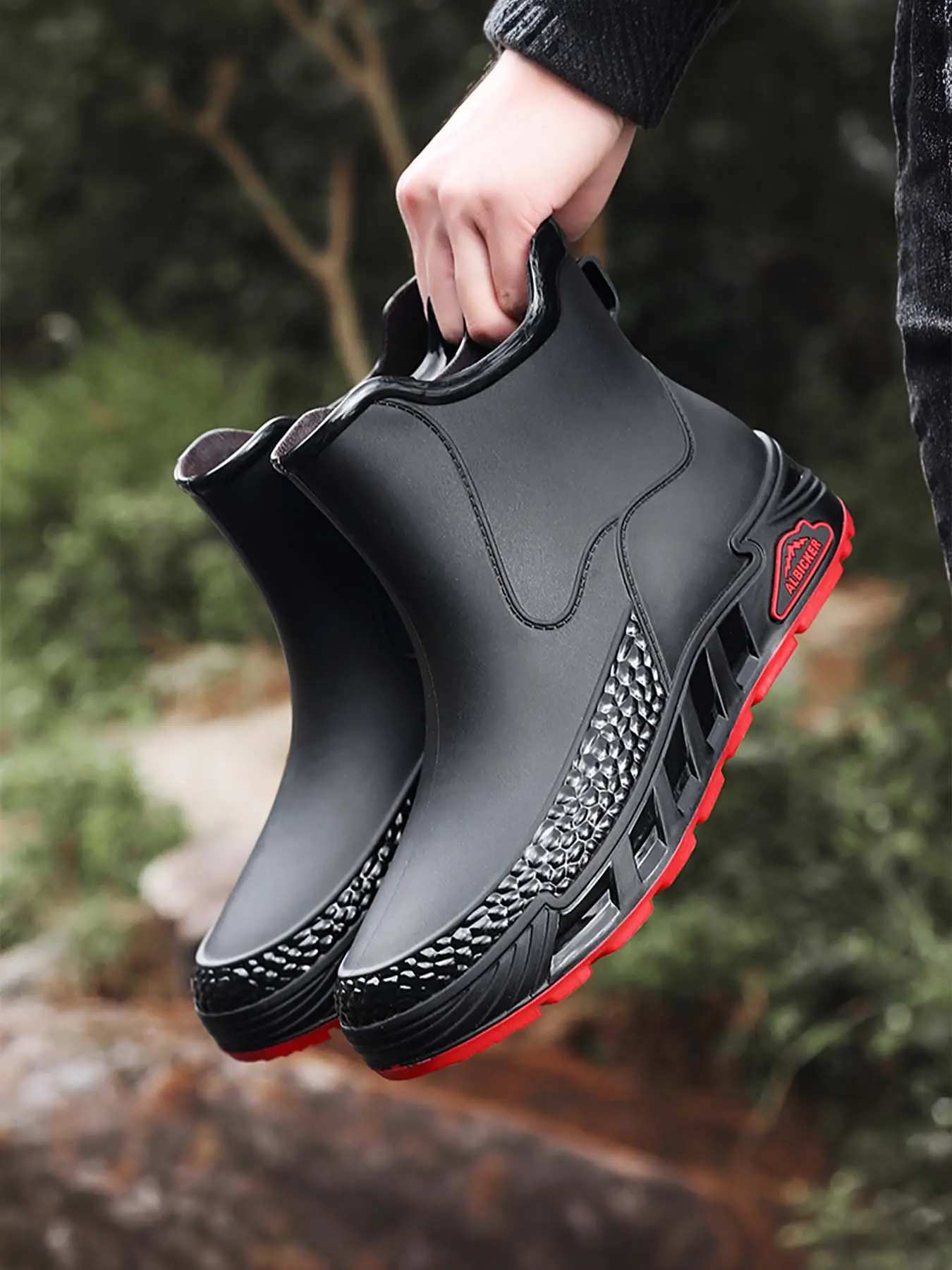 Men's mid-calf rain boots, hiking boots, trail shoes with strong grip, water-resistant shoes, waterproof and slip-resistant shoes for outdoor fishing, thickened and wear-resistant