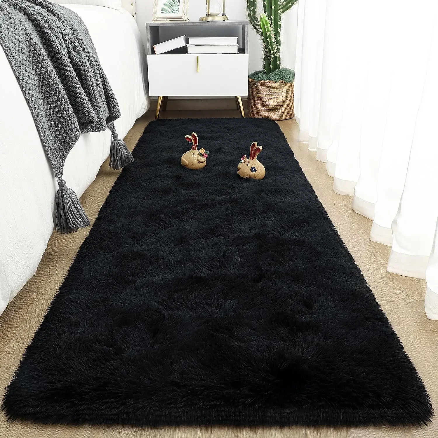 Black Soft Runner Rugs for Bedroom 2x6 ft with Backing| Rugs for Living Room, Shag Bedside Rug Fuzzy Plush Carpet for Room, Area Rug for Dorm Nursery Hallway Home Decor