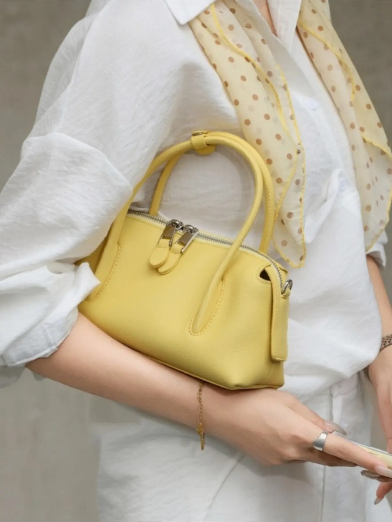 Leather Boston bowling bag women's 2026 new armpit bag large capacity shoulder handbag pillow bag