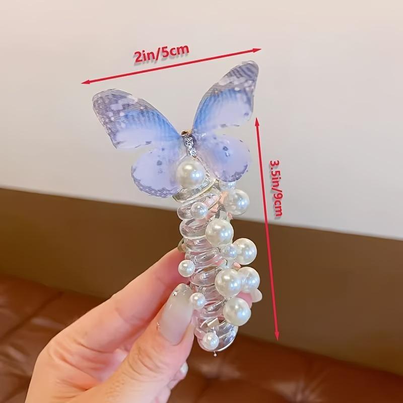 This set of three exquisite mesh butterfly-shaped telephone cord hair ties is perfect for girls.  Featuring a cute beaded flower design, these sweet hair accessories are suitable for everyday wear and parties.
