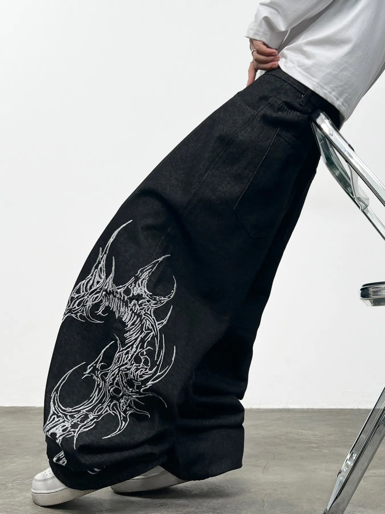 Men's Denim Jeans, Block Heavy Embroidery Straight Leg Wide Leg Pants, Y2K Streetwear Fashion Loose Fit Long Pants, Loose Embroidered Jeans
