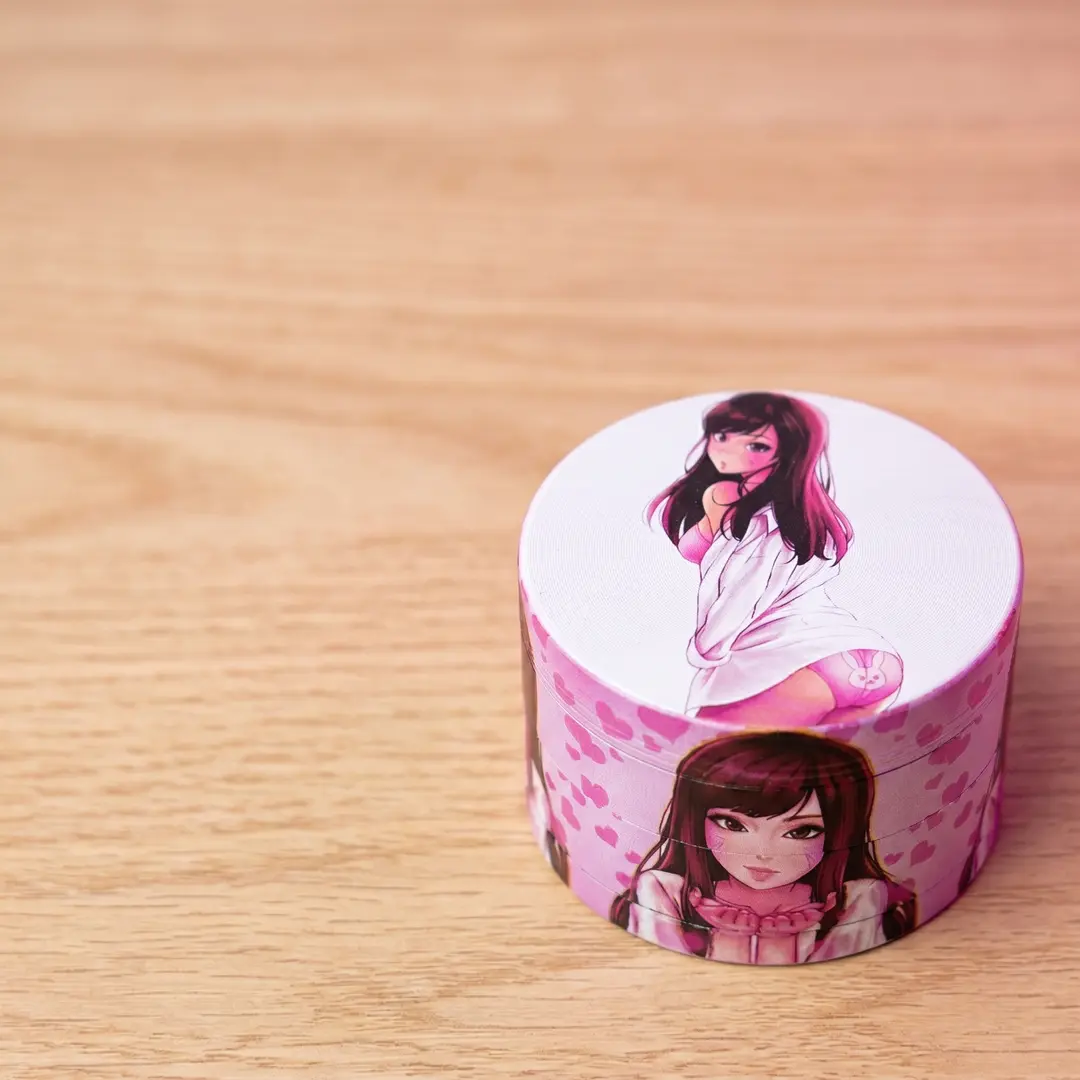 1.97 inch 50mm Woman Pattern Spice Grinder Metal Manual Four Layer Salt Grinder Pepper Mortar Spice Zinc Alloy Seasoning Spice Grinder Kitchen Cooking Accessories Kitchen Tool Gift
