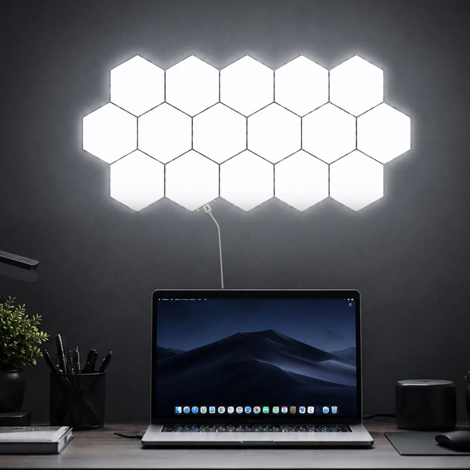 22-Piece Hexagonal LED Wall Light, Modular Touch Control Nightlight, Adjustable Brightness, Home Decor, Christmas, Birthday, Holiday Lighting