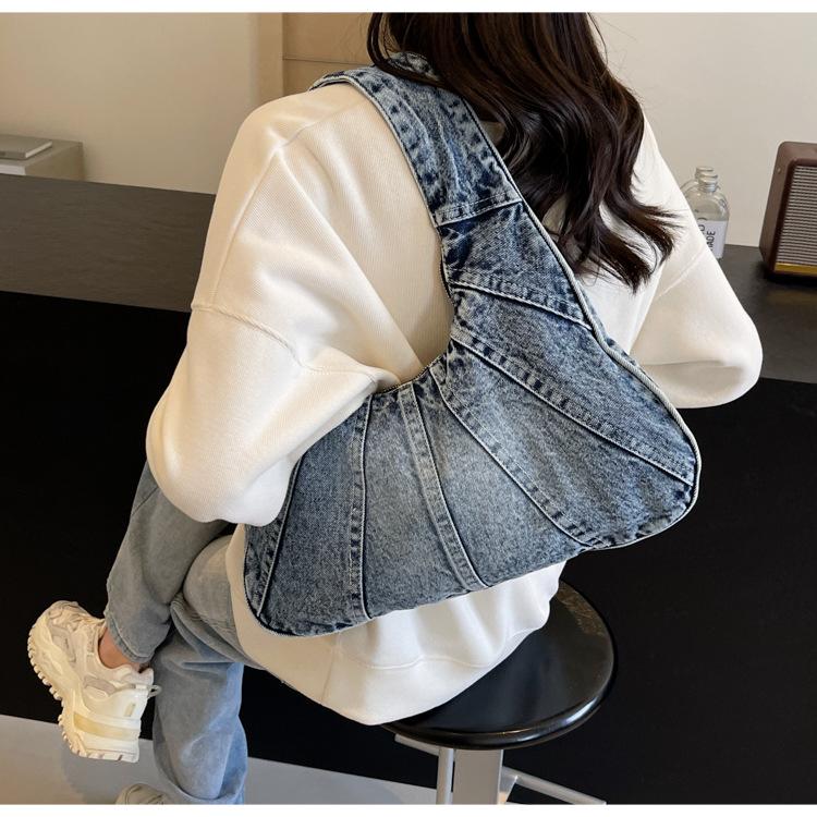 Fashionable Denim Shoulder Bag for Women – New Trendy Design for Cool Girls – Small Casual & Practical Everyday Armhole Bag