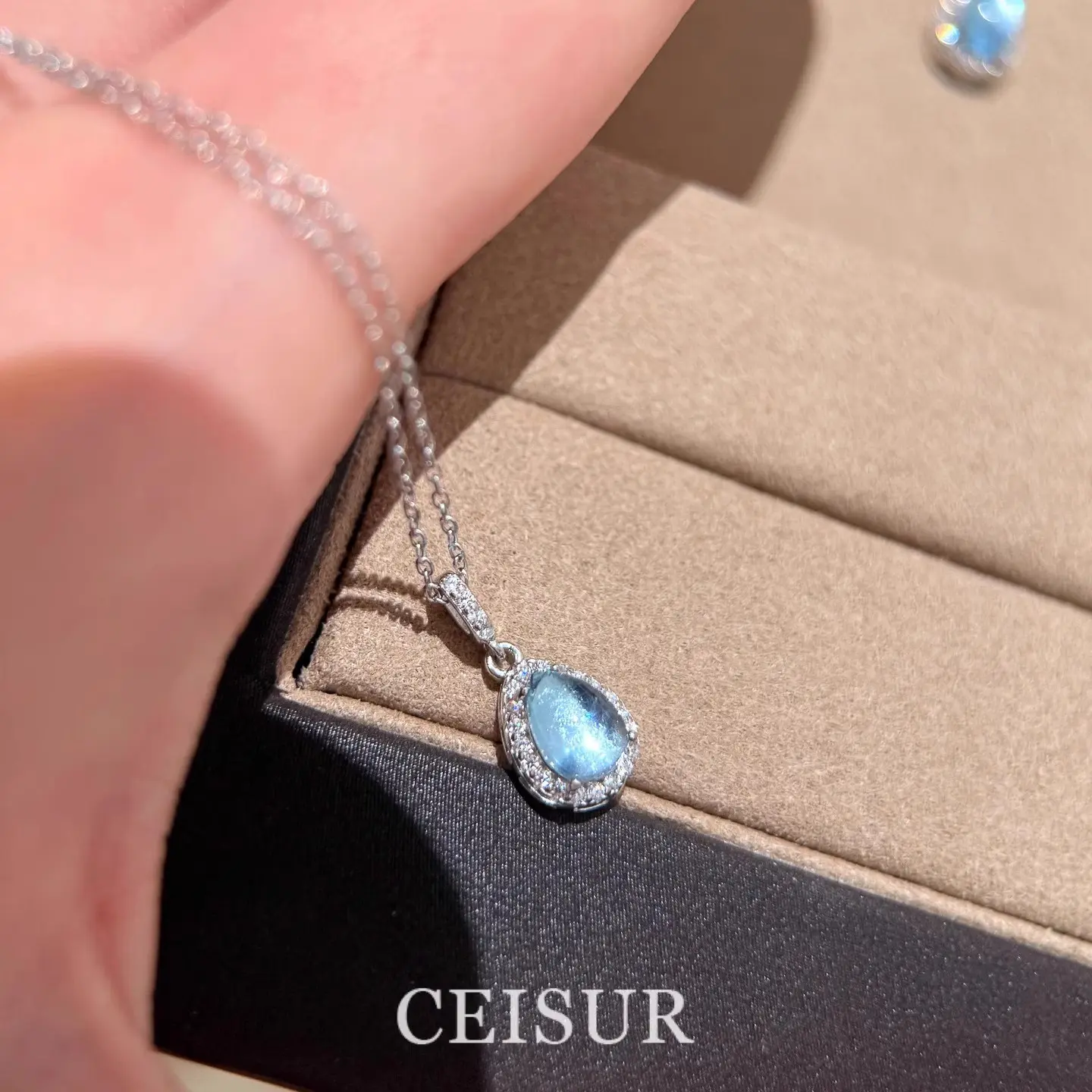 Women's Aquamarine Pendant Necklace - Elegant Faceted Water Drop Gemstone on Simple Clavicle Chain for Adult Females, Casual Wear Costume Jewelry, Faceted Gemstone