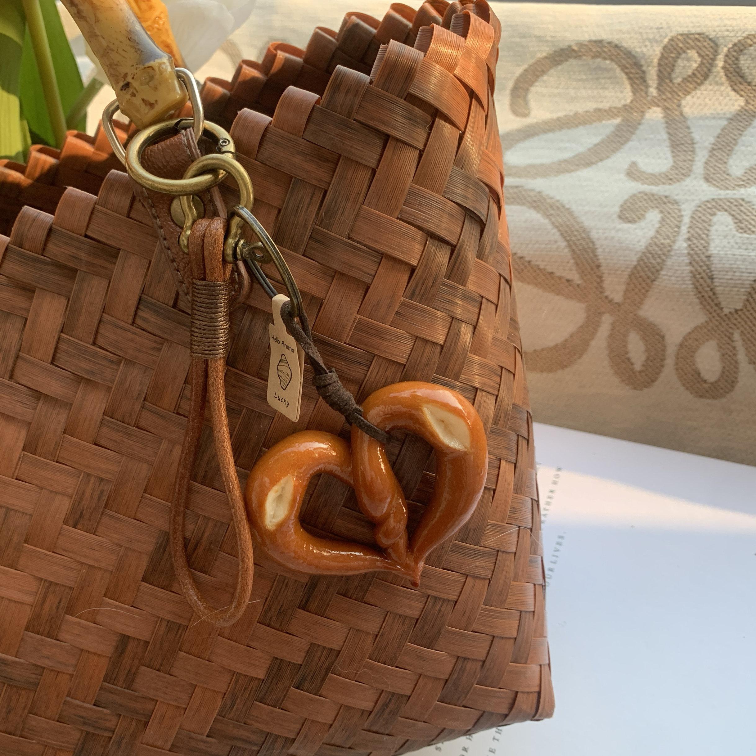 Handmade alkaline bread bag hanging retro cowhide rope hanging ornaments niche styleclassy creative gift bows croissant