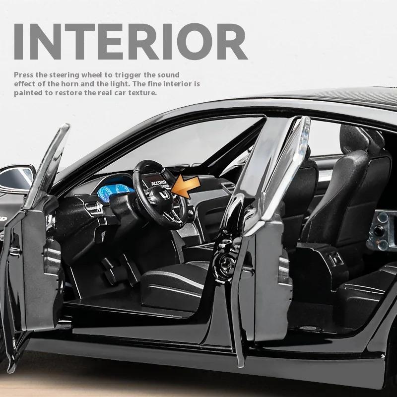 1:24 Luxury Sedan Sound and Light Alloy Metal Die-cast Car Model Collectible Hobby Decoration Fashion Holiday Gift Box for Boys