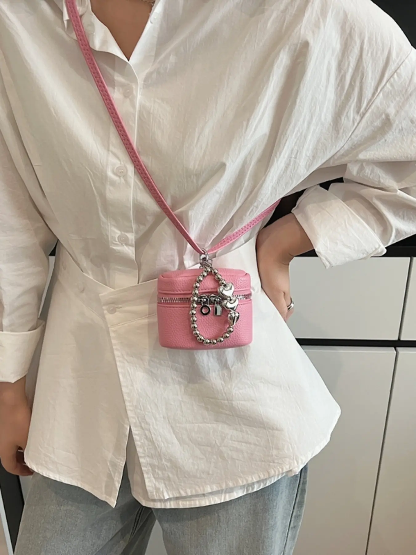Cute Leather Mini Bag with Heart Beaded Wrist Strap, Portable Earphone Coin Purse, Y2K Aesthetic, Fashionable Accessory