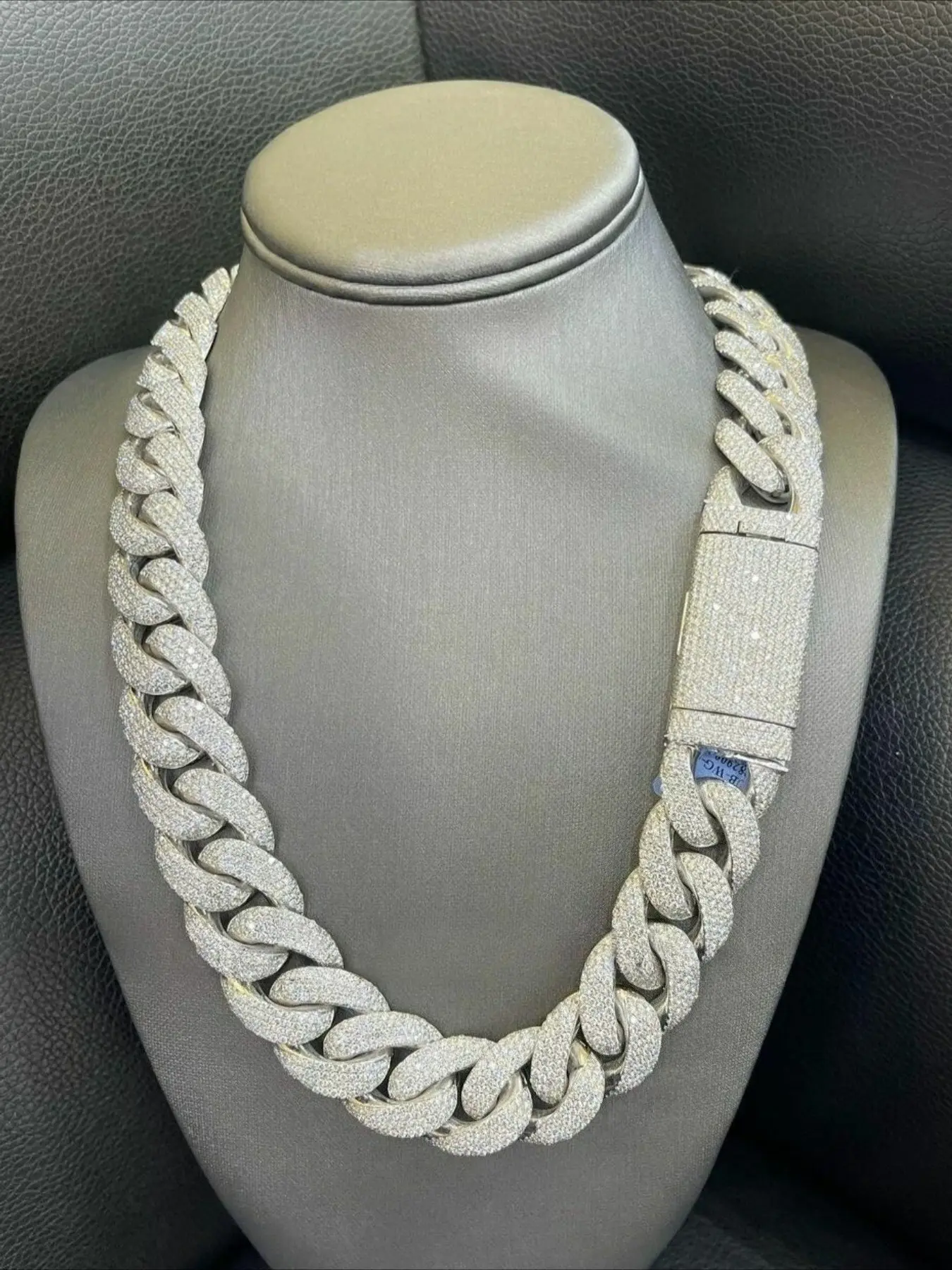 Round cubic zirconia men's custom 22mm 6-row bubble Cuban necklace, thickened solid chain body ingenious, American luxury street style, must-have accessories for boys in stage performances, shopping and commuting