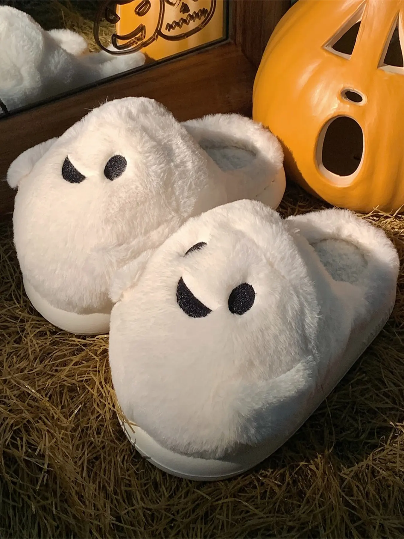 Cute Ghost Half-Boot Cotton Slippers for Men and Women, Winter Couple Halloween Warm Fuzzy Half-Boot Slippers, Cozy and Comfortable