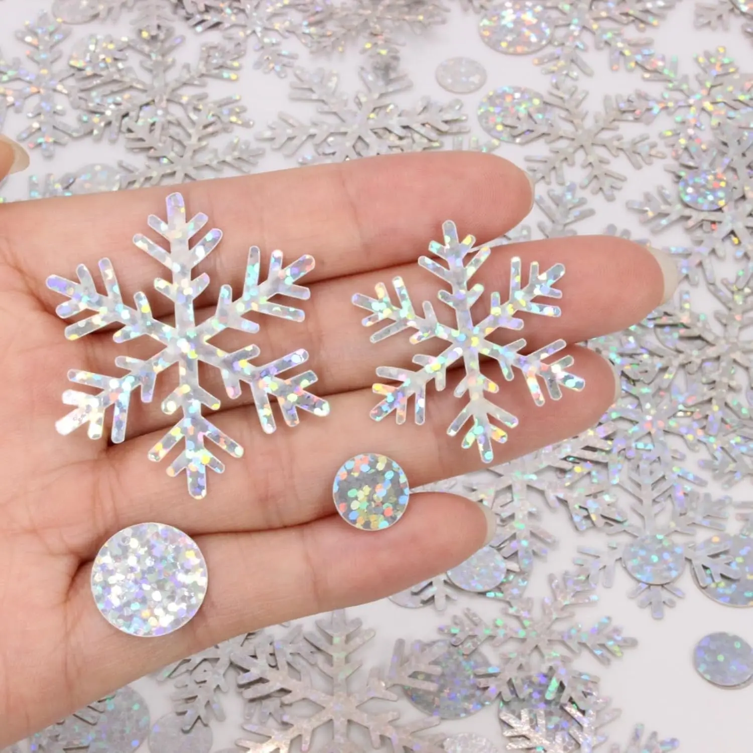 Snowflake Confetti, 300 count Snow Christmas Confetti for Winter Wonderland Party Decorations, Iridescent Snowflake Christmas Decorations
