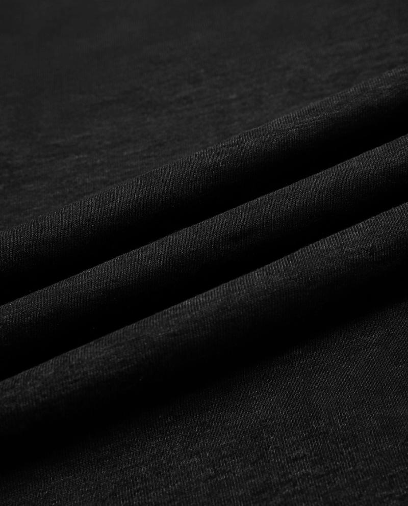 Women's round-neck pullover sweatshirt with long sleeves. This style is simple and casual, featuring a pullover design. The fabric is soft and comfortable, lightweight and breathable, making it both casual and fashionable.