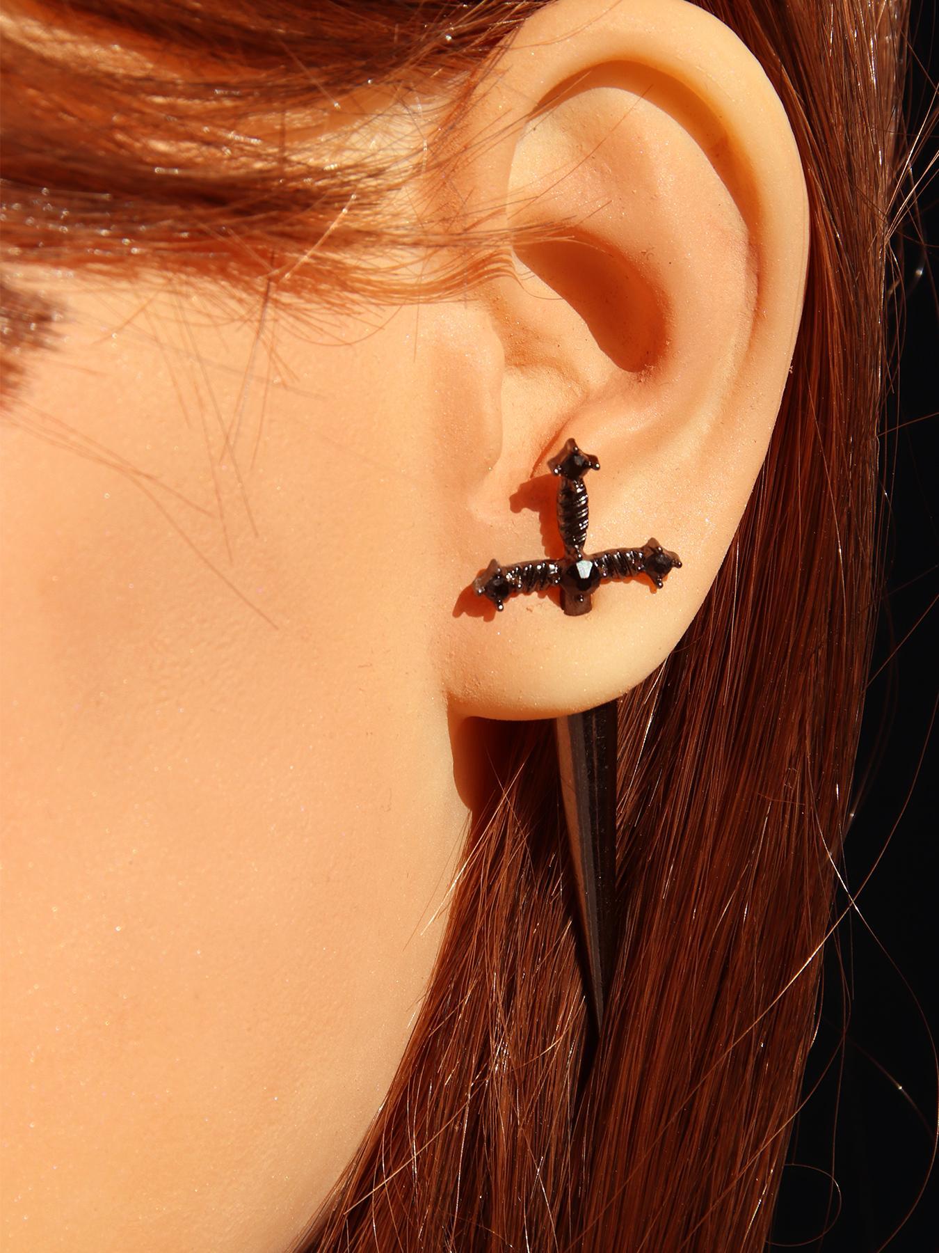 Women's Easter Street Sword Decor Alloy Studded Cross Earrings, Casual All-match Jewelry for Girls Gift, Simple Classic Fashion Accessories for Daily Wear