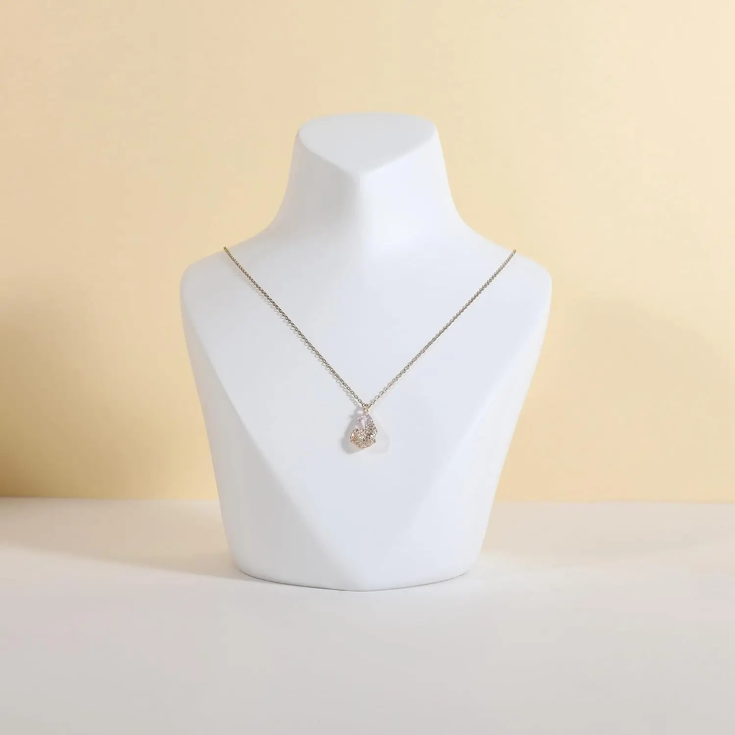 3D Gypsum Jewelry Display Mannequin, 6.5 Inch White Necklace Display Bust Stand, Pendant Chain Display Holder for Selling & Home Decor