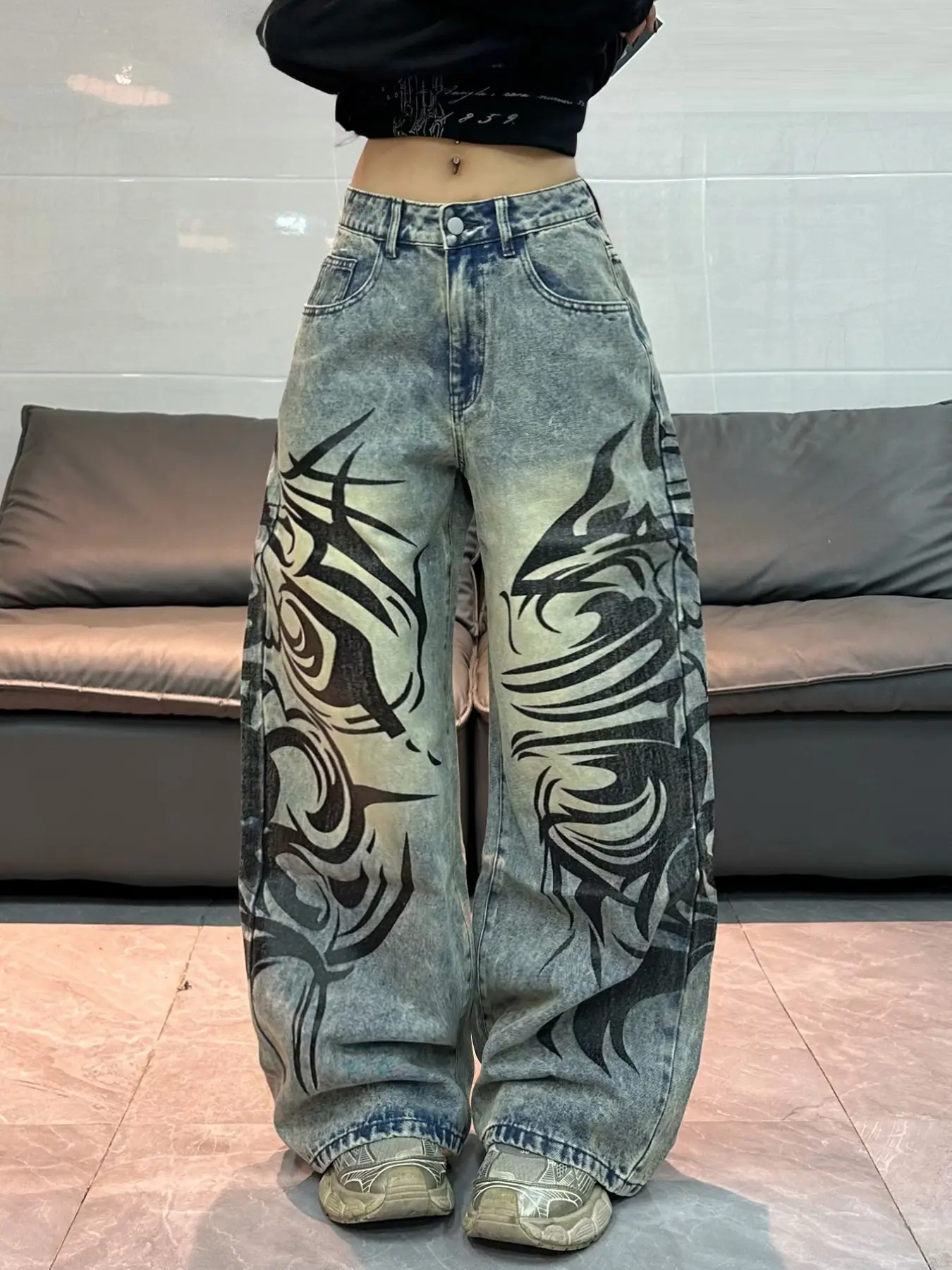 Women's Vintage Washed Totem Print Wide Leg Denim Jeans, Y2K Streetwear Fashion Vibe, Slimming Straight Leg Pants, All Seasons, No Belt Included