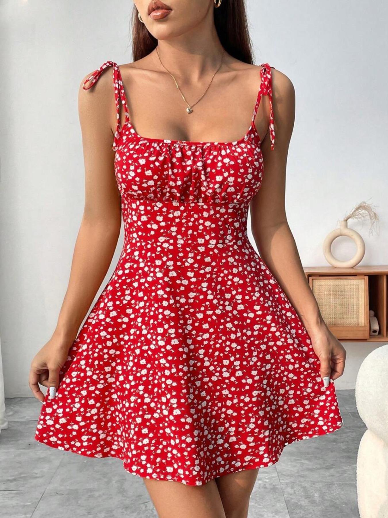Women's Summer Fashion Slimming Backless Boho Dress, Casual Fitted Halter Ditsy Floral Dress, Perfect for Vacation