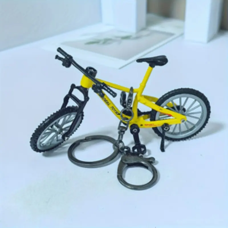 Mini Bike Keychain, Simulation Alloy & Plastic, Sports Car Pendant, Perfect Gift for Birthdays, Christmas, Halloween, Easter, Hanukkah, Thanksgiving
