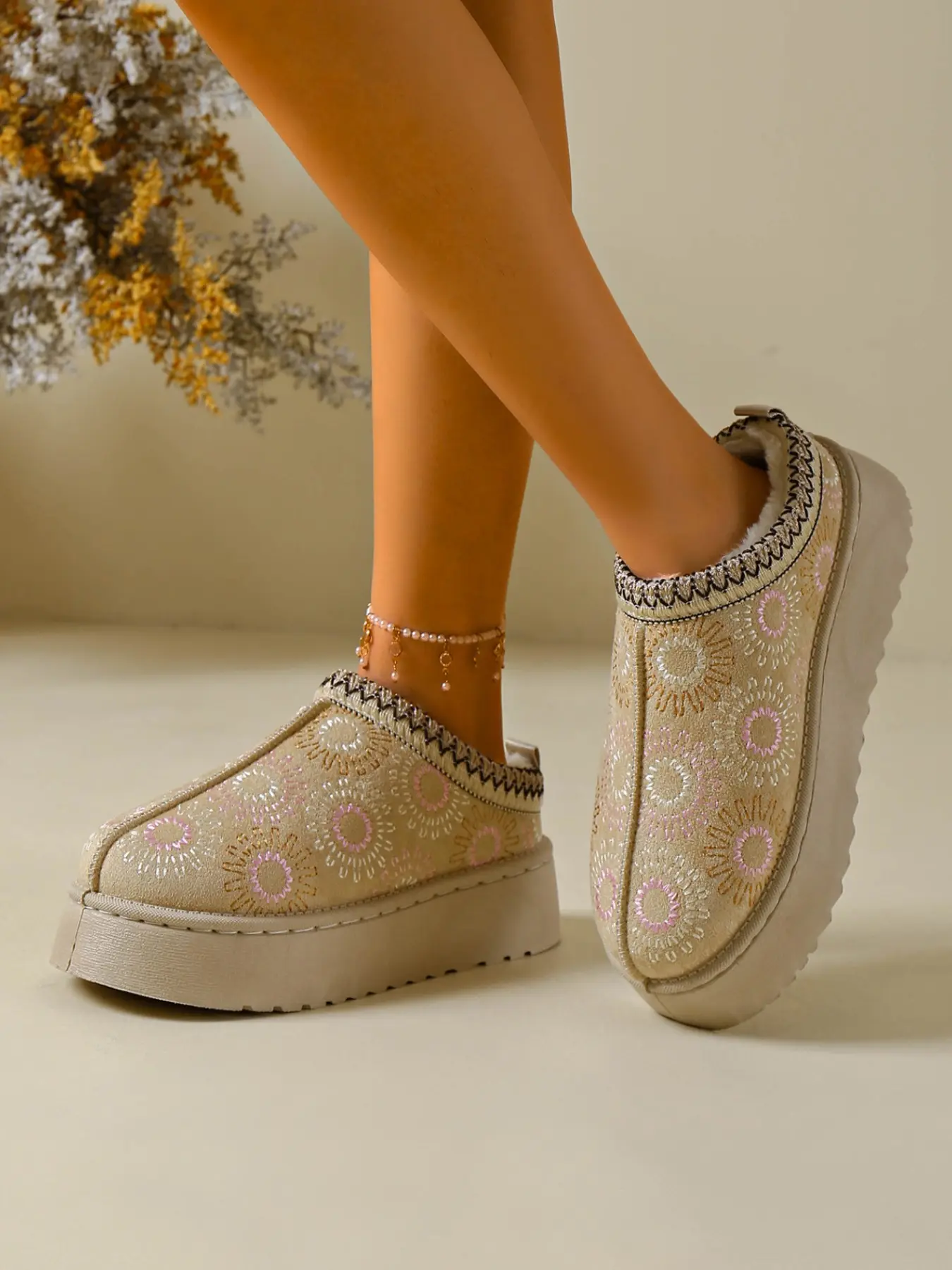 Women's Multicolor Retro Sunflower Embroidered Slippers, Faux Suede Thick Plush Sole, Bohemian Style Home & Walk Shoes, Warm Toe Cover