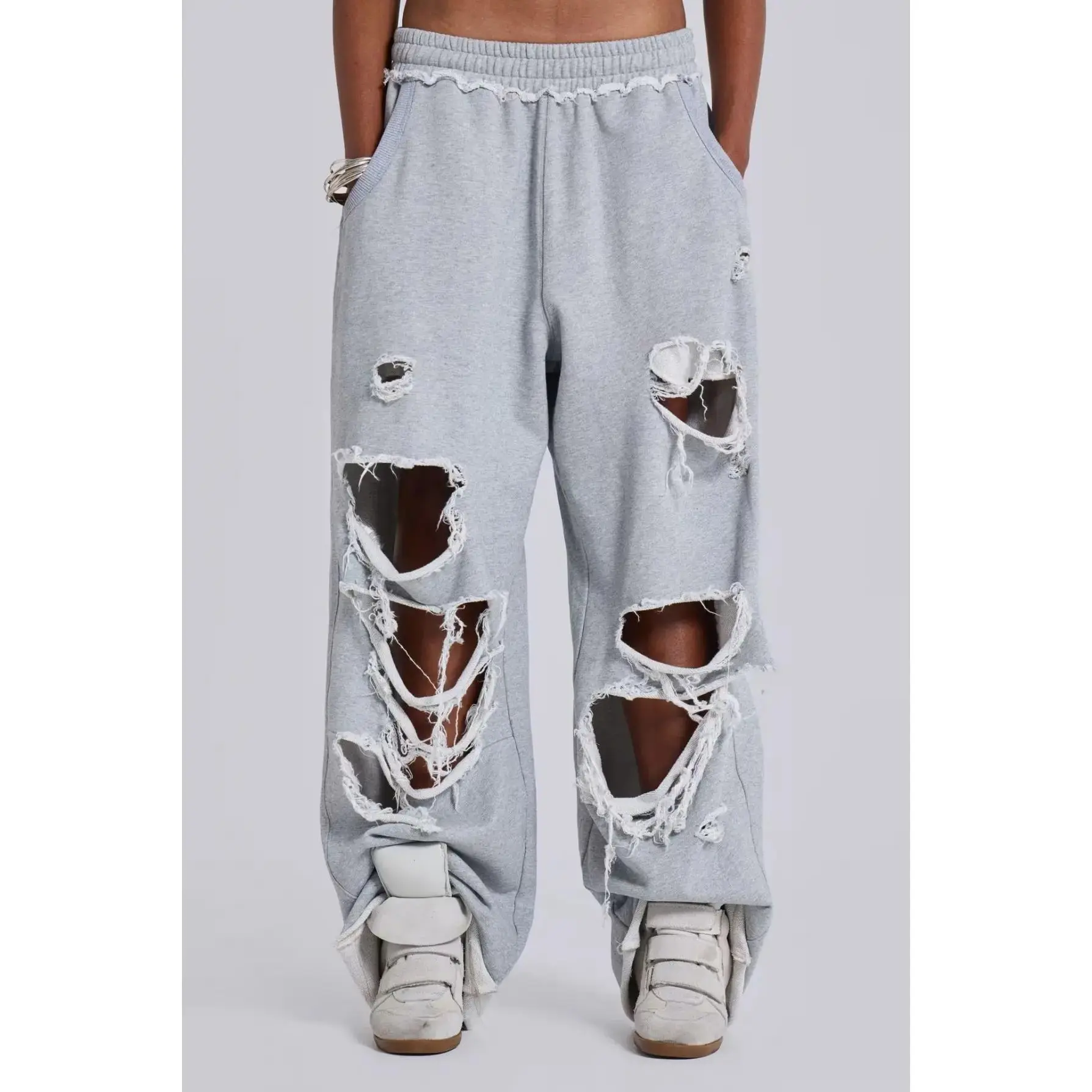 Women's Oversized Ripped Wide Leg Sweatpants - Waist Suitable Streetwear Joggers with Beltless Elastic Waist, Loose Baggy Trousers, Y2K Hip Hop Style Casual Wear (Machine Washable)