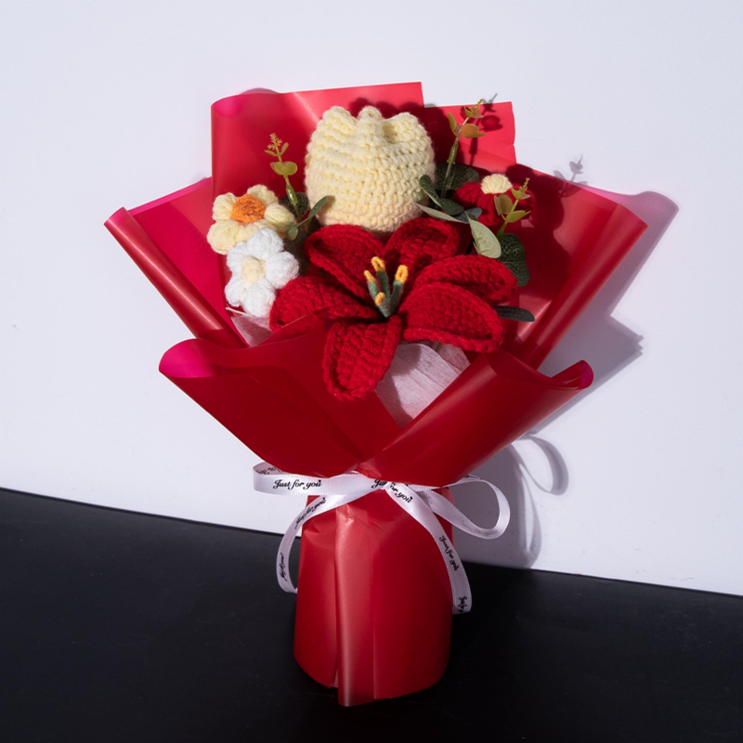 Handmade Crochet Lily and Tulip Yarn Bouquet, Cute Artificial Flower Arrangement for Home and Office Decor, Ideal Birthday Gift, Decorative Flowers