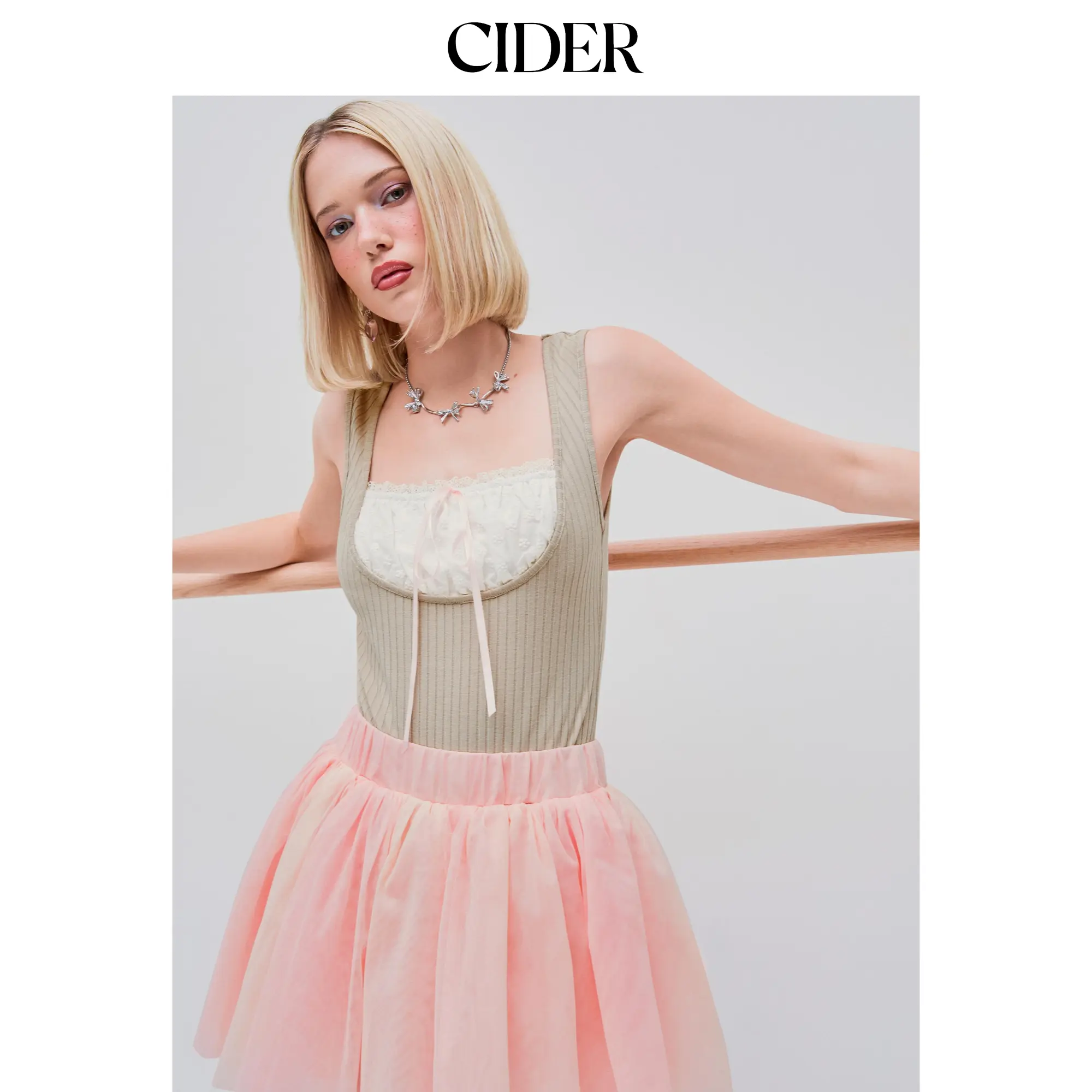 Cider [size 2-10] Contrasting Binding Bowknot Bodysuit