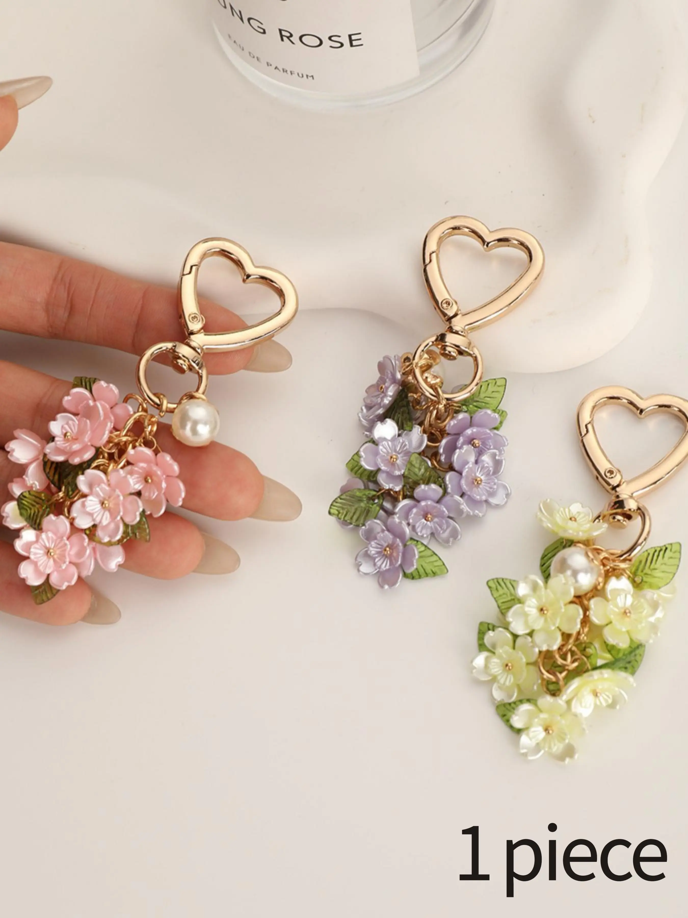 Colorful Multi-Layer Flower Pendant, Sakura Pearl Heart Keychain, Student Schoolbag Charm, Wallet Car Key Accessory, Daily Casual Decoration, Gift for Women Mothers Couples on Birthdays and Festivals