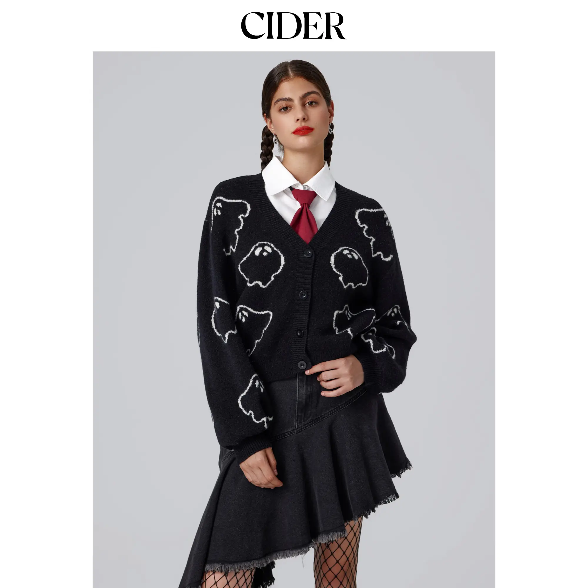 Cider [size 0-10] Halloween V-neck Ghost Button Cardigan