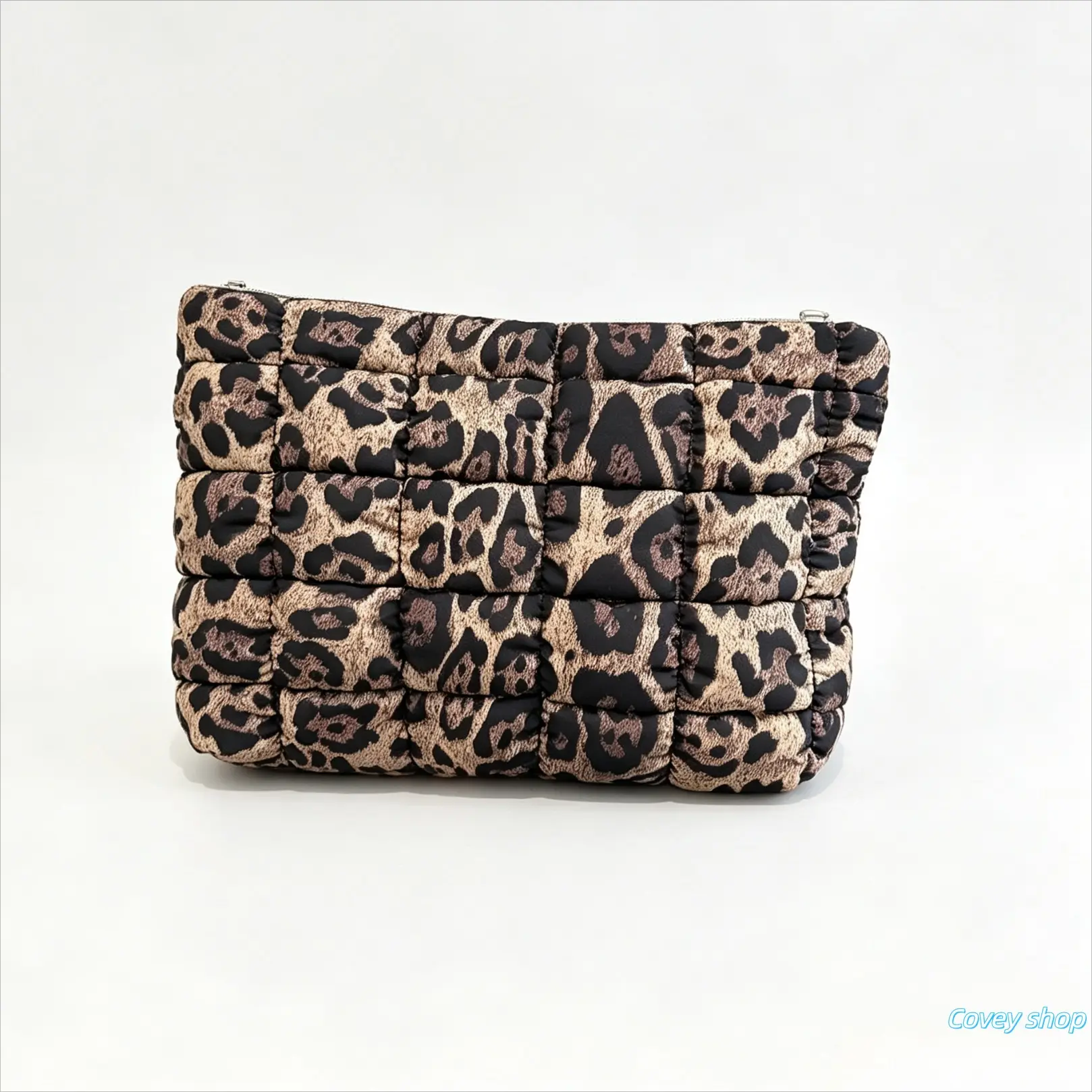 Women's Leopard Print Quilted Puffy Zipper Clutch Pouch - Large Capacity Holiday Portable Storage Bag, Fashion Accessory for Daily Cosmetic Organizing, Beauty Products, Large Size