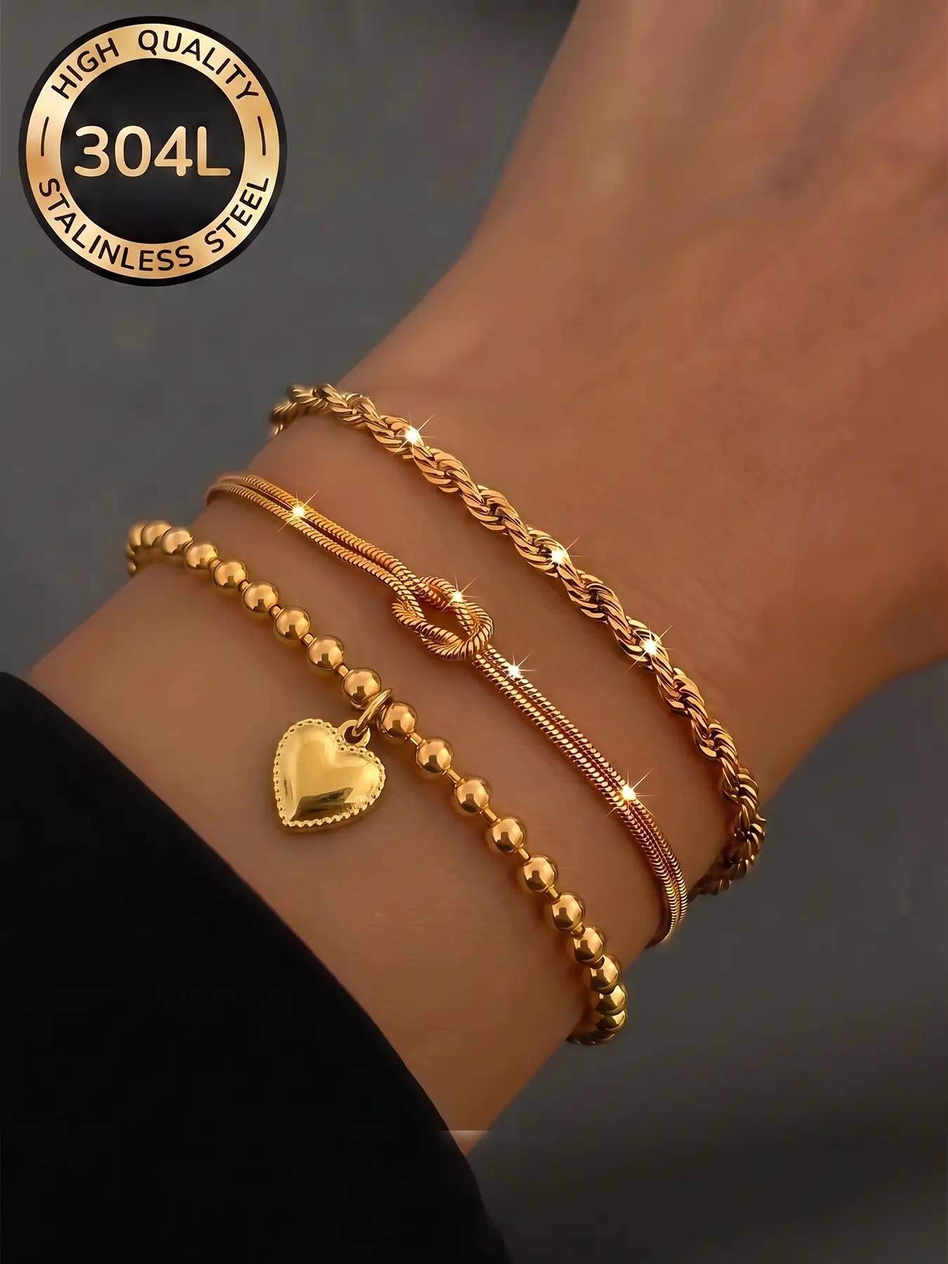 Universal and error free temperament bracelet,basic and versatile,suitable for all people.Exquisite polishing texture,advanced and smooth,suitable for daily commuting,shopping and dating wear,easily lighting up the outfit and gaining a full return rate