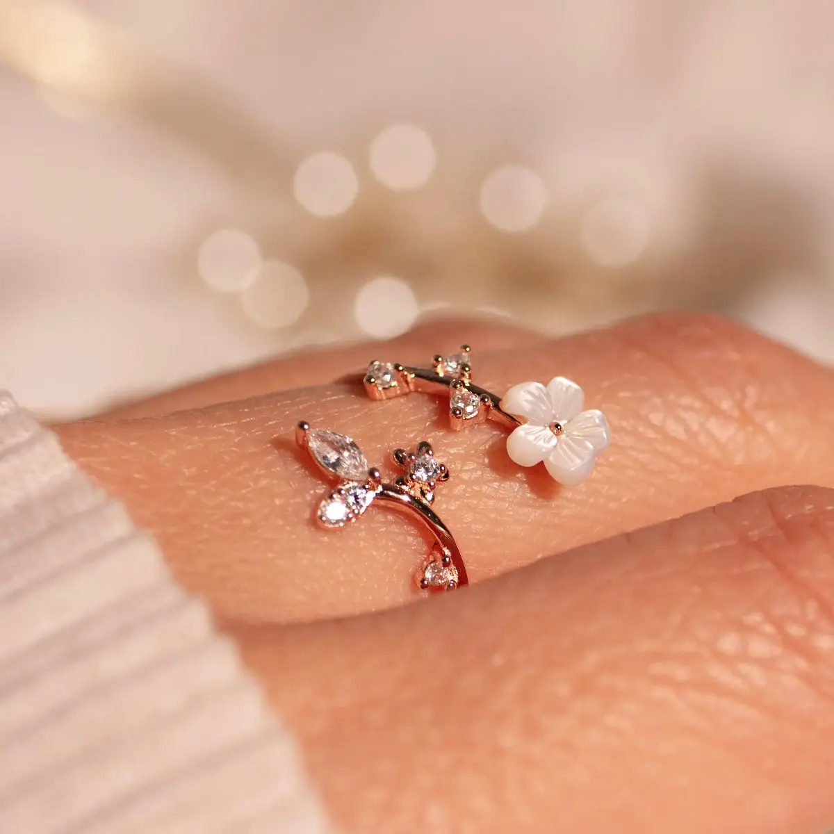 925 Sterling Silver Cherry Blossom Ring, Birthstone Sakura Flower Jewelry with Mother of Pearl Design, Elegant Adjustable Ring for Women’s Daily Wear and Special Occasions