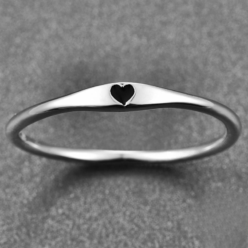 Simple Carved Heart-Shaped Wedding Ring, Stackable Ring, Suitable for Daily Wear And Gift Giving