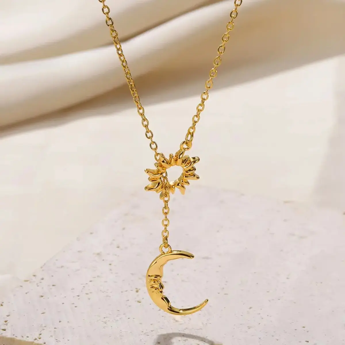 Sun & Moon Design Celestial Necklace - Dainty Minimalist Decorative Women's Sports & Outdoor Accessory, Party Birthday Gift