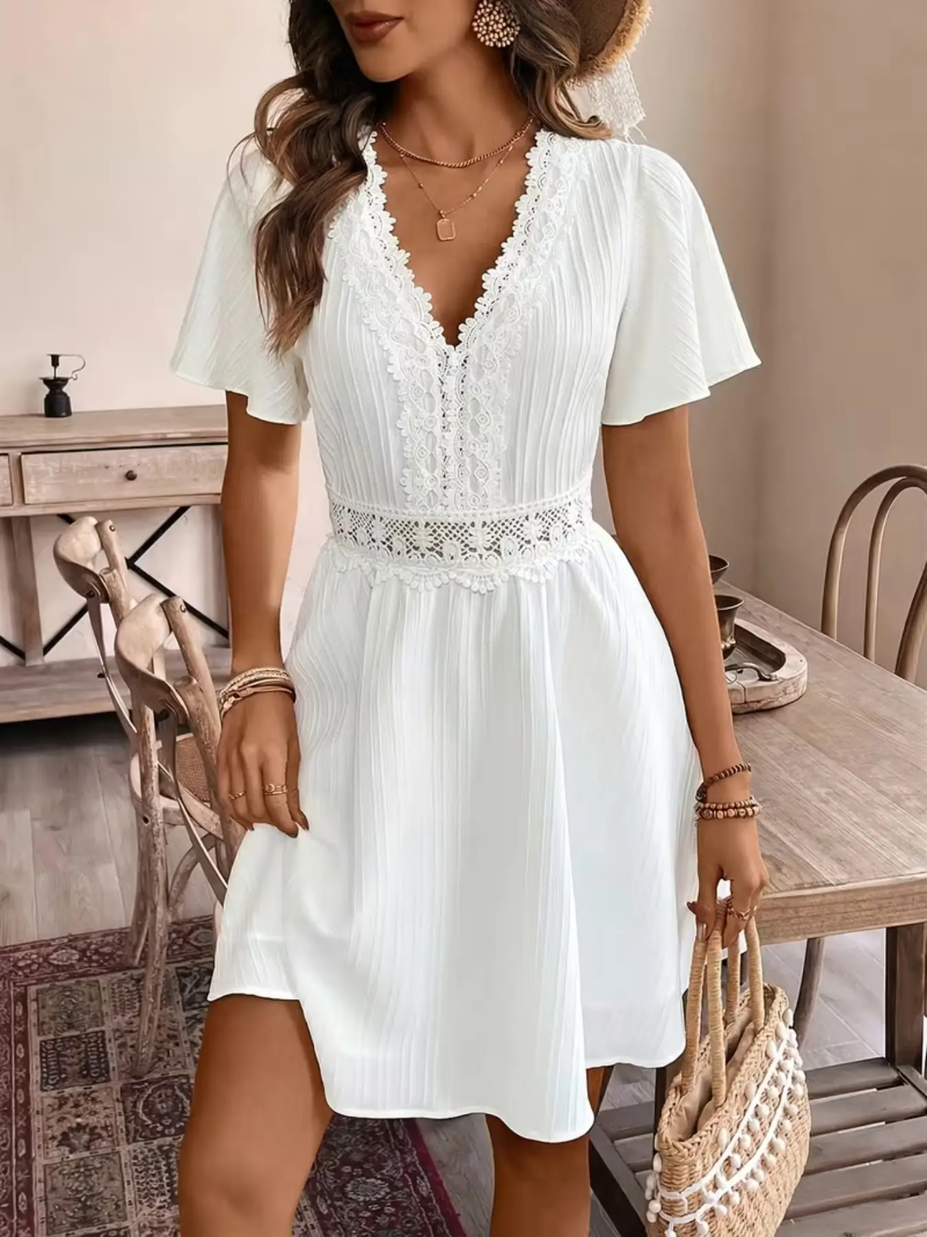 Women's Dress, Feminine Lace Trim V-Neck Short Sleeve, Casual Chic Elegant Party Dress, Perfect for Daily Wear, Valentine's Day, Parties, Office, Elegance