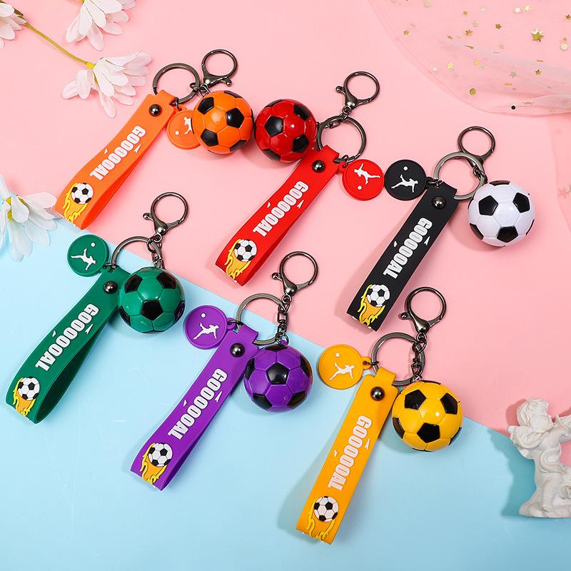 Cartoon Creative Sports Ball Football Keychain for Car, Men's Trendy Exquisite Couple Keychain, Bag Pendant Cartoon Creative Sports Ball Football Keychain for Car, Men's Trendy Exquisite Couple Keychain, Bag Pendant