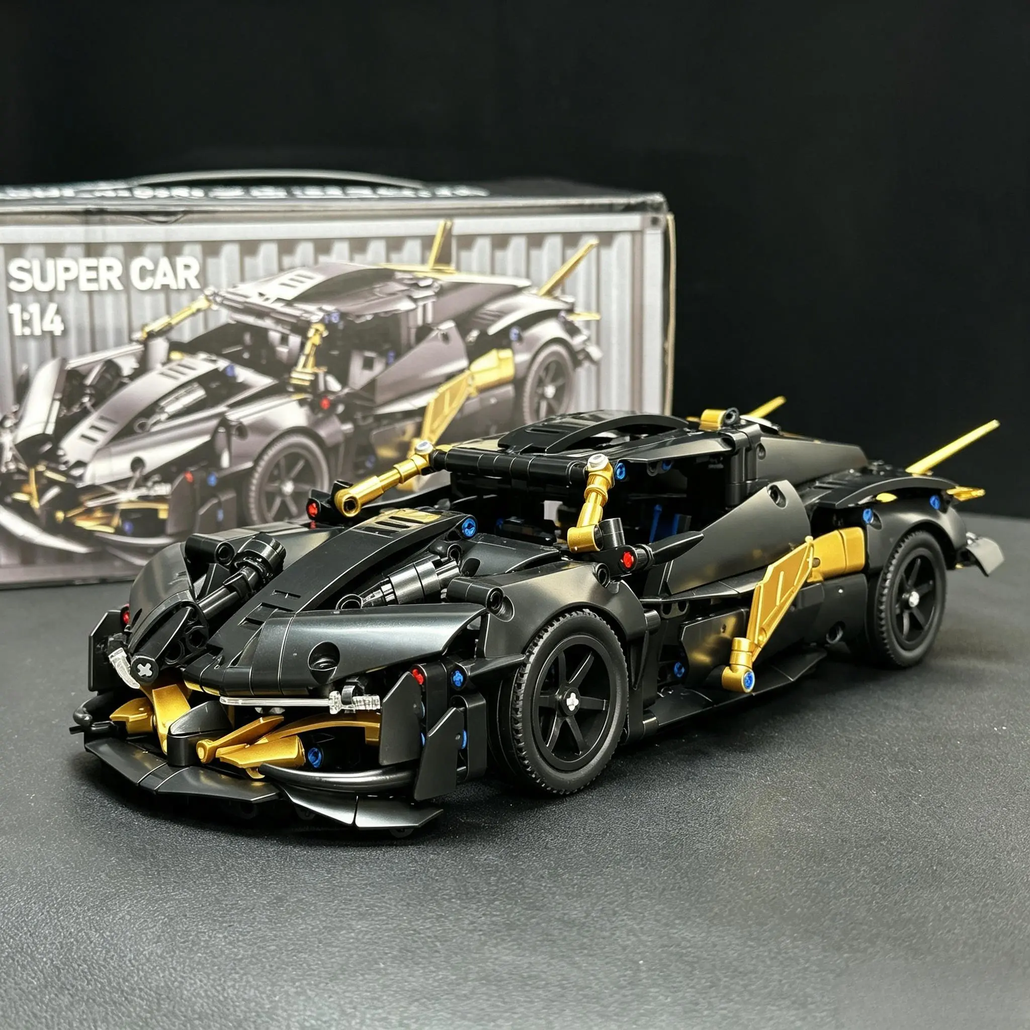 1:14 Highly Restored Black Gold Supercar Building Blocks Model, Sports Race Car Bricks Kit, DIY Speed Racing Car Construction Set, Collectible Vehicle Model, Creative Assembly Toy, Desktop Display Ornament, Birthday Holiday Gift for  Teens & Adult