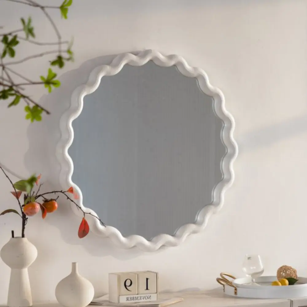 White Scalloped Round Wall Mirror, Wavy Frame Decorative Mirror for Bedroom Living Room Bathroom, Modern Minimalist Accent Mirror, Round Vanity Mirror for Home Decor, Stylish Wall Mounted Mirror, Aesthetic Irregular Edge Mirror for Entryway, Nursery, Apar