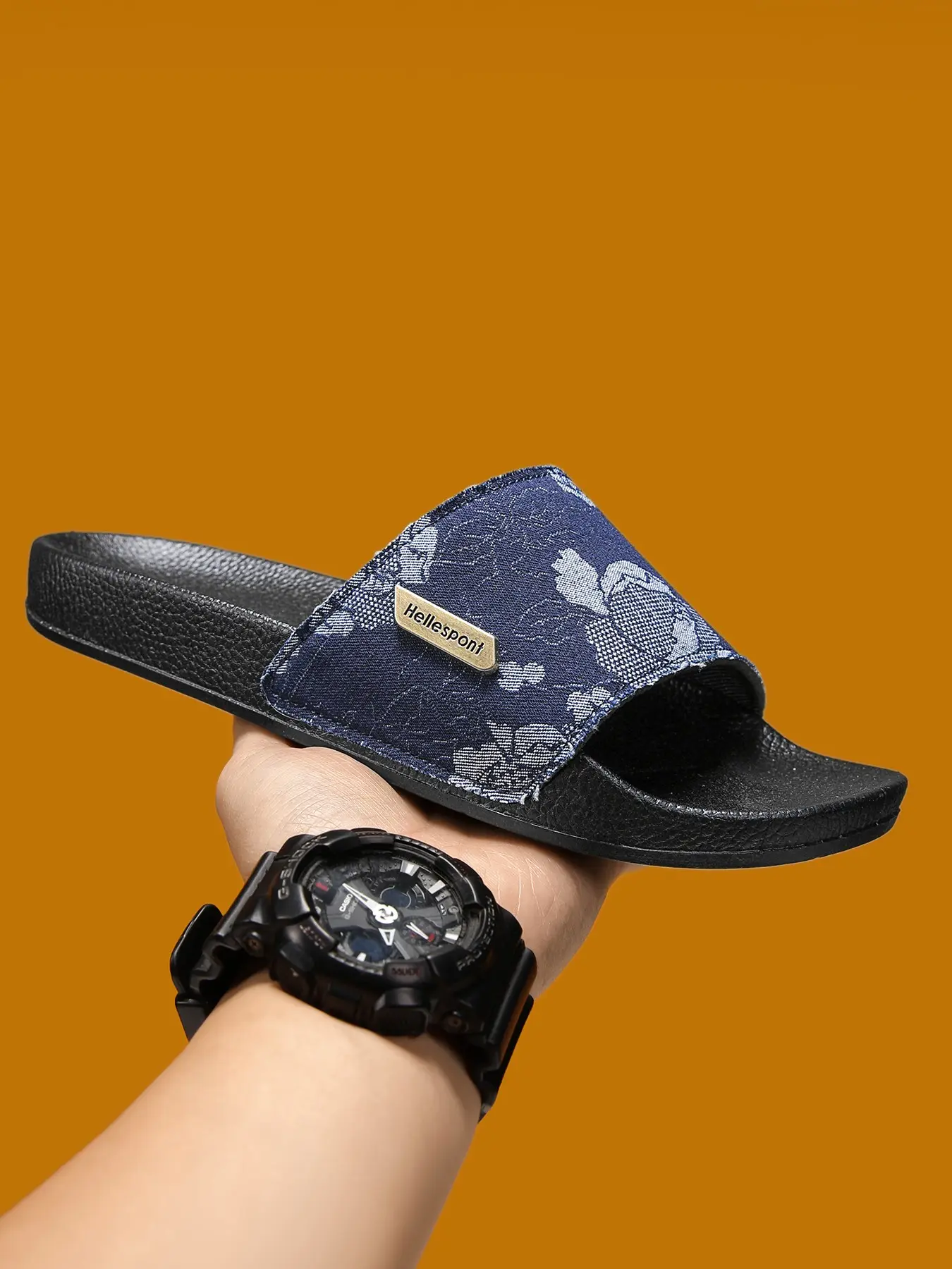 Men's Blue Floral Jacquard Denim Strap Slide Sandals, Metal Nameplate Decor Pebble Leather Insole Non Slip Open Toe Casual Slippers for Indoor Shower Outdoor Daily Street Walking Wear