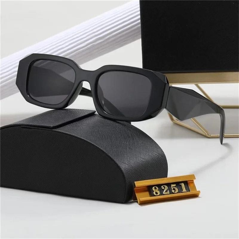 Trendy Rectangle Sunglasses for Women & Men - Retro 90's Vintage Square Frame - Stylish UV Protection Eyewear for Fashion Enthusiasts