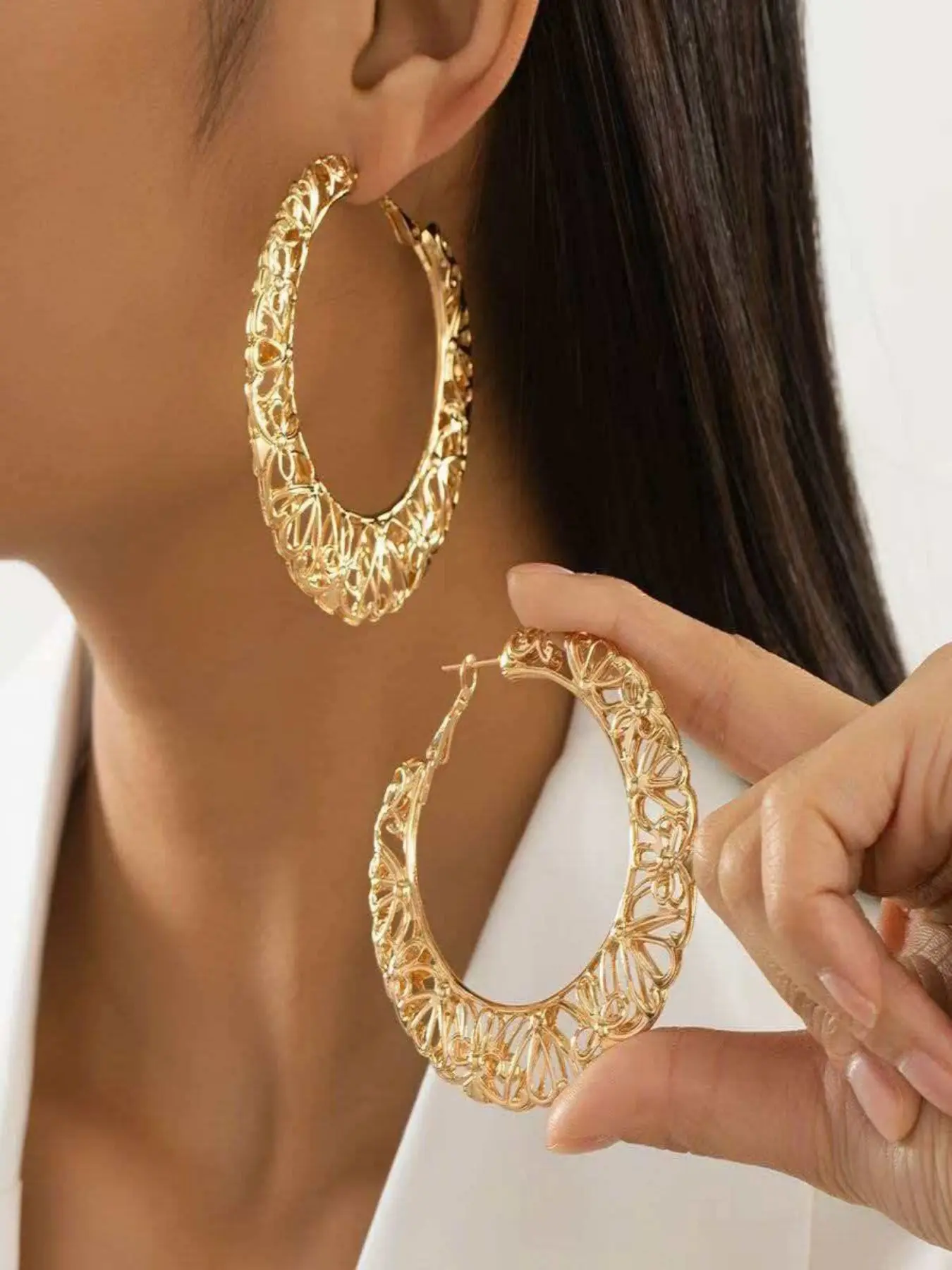 Women's Bohemian Hollow Out Earrings, Vintage Alloy Jewelry, Trendy Timeless Fashion Retro Style Ear Accessories, Creative Women's Accessories, Bohemian Earrings