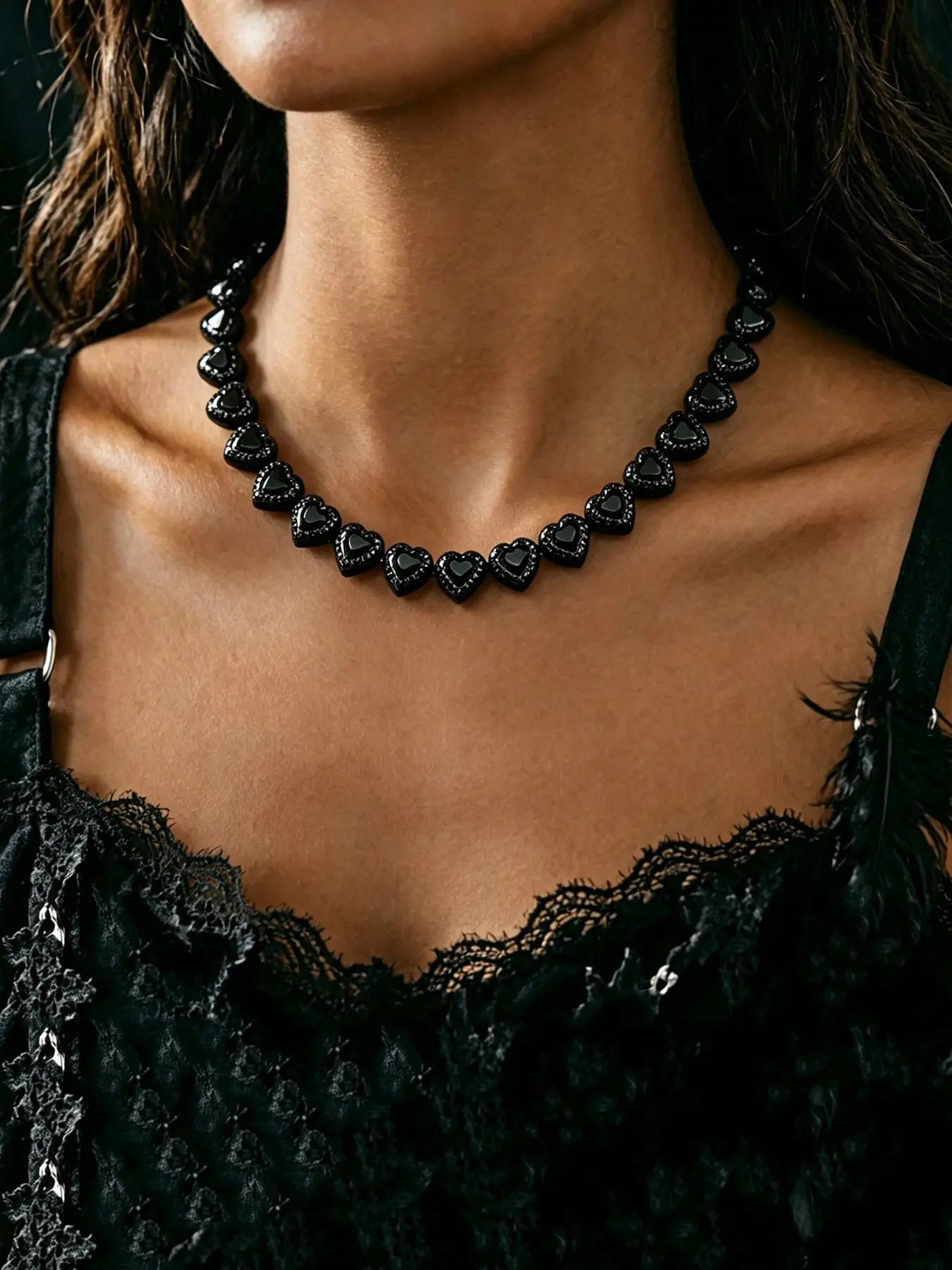 1 Piece Retro Black Heart Choker Necklace,Black Chain Link Necklace,Chain Necklaces,Iced Out Cuban Chain Bracelet,Gothic Edgy Style, Perfect for Daily Wear, Goth Outfits & Halloween