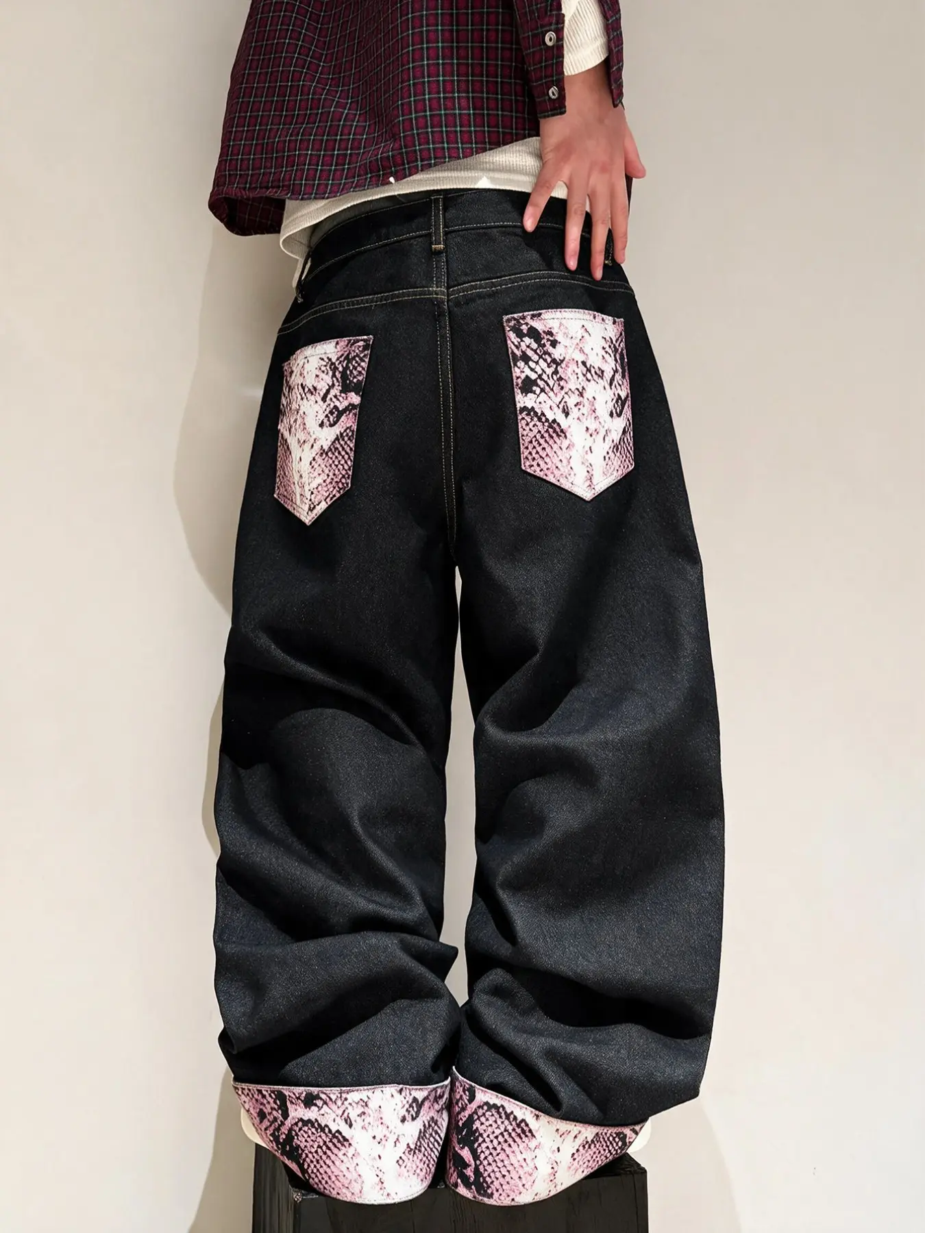 Men's Wide Leg Jeans with Snake Print Pocket, Loose Fit High Street Style, Long Pants for All Seasons, No Belt Included