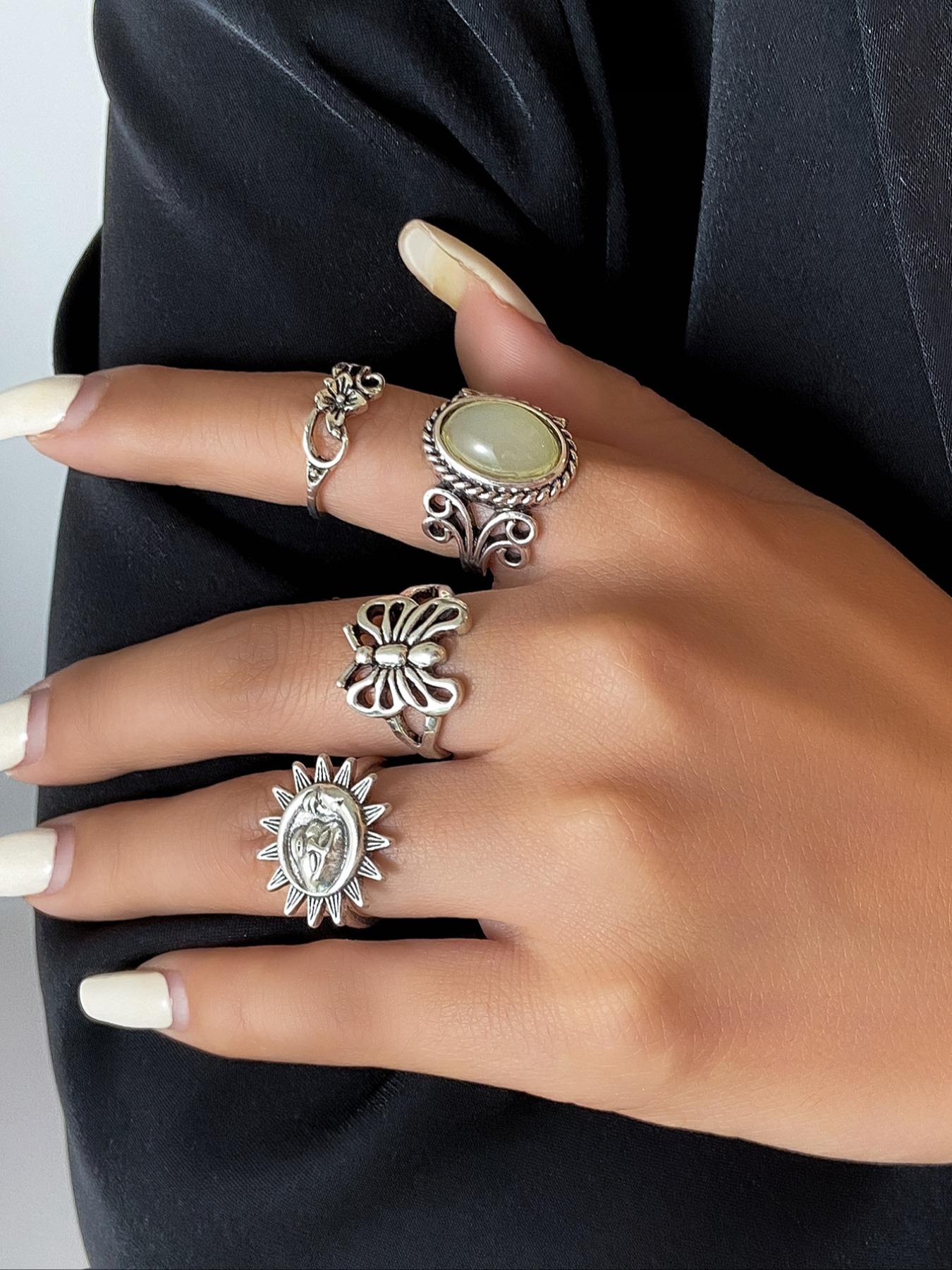 4pcs/set Vintage Butterfly & Flower Design Grunge Ring Bundles Kit, Streetwear Stacking Rings, Fashion All-match Accessories for Women & Girls