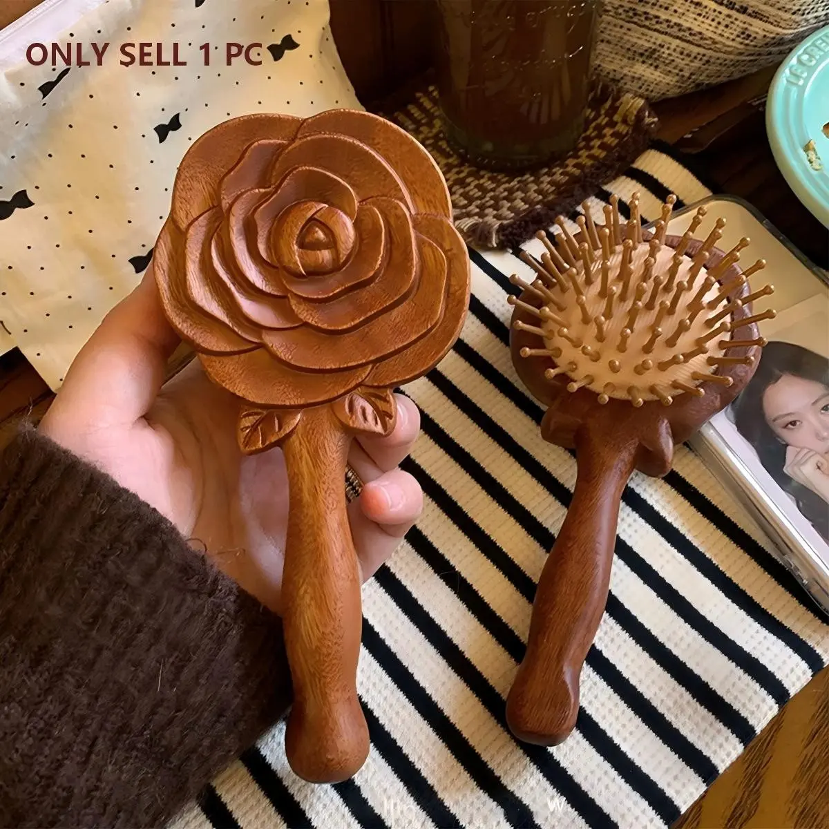 Vintage Cushion Comb, Sandalwood Material, 3D Floral Design, Handheld Makeup Mirror, Comfortable Scalp Massage, Home & Travel, daily use, Gift Idea