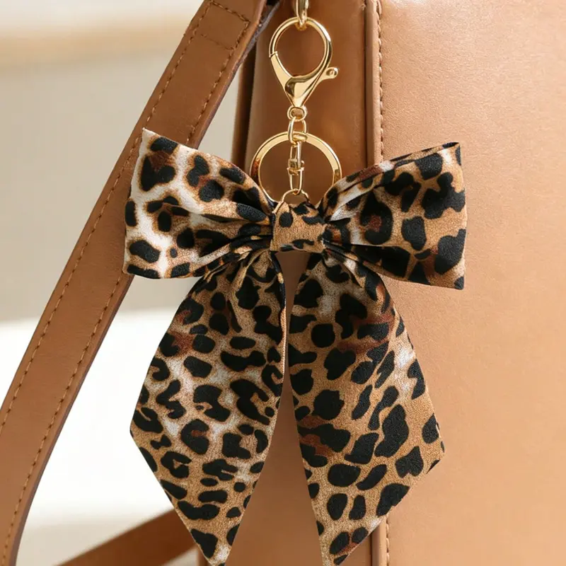 1pc Leopard Print Bow Knot Key Chain, Keyring, Keychain, Car Pendant, Hair Accessory, Casual Bohemian Party Cute Street Elegant Zinc Alloy, All Season