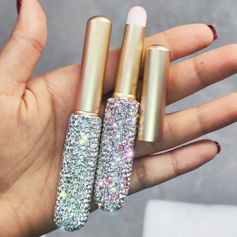 Lipstick brush 1 piece of high gloss shiny artificial diamond lip halo dye brush with cover dust-proof soft skin concealer brush travel portable makeup brush Cosmetic Brush